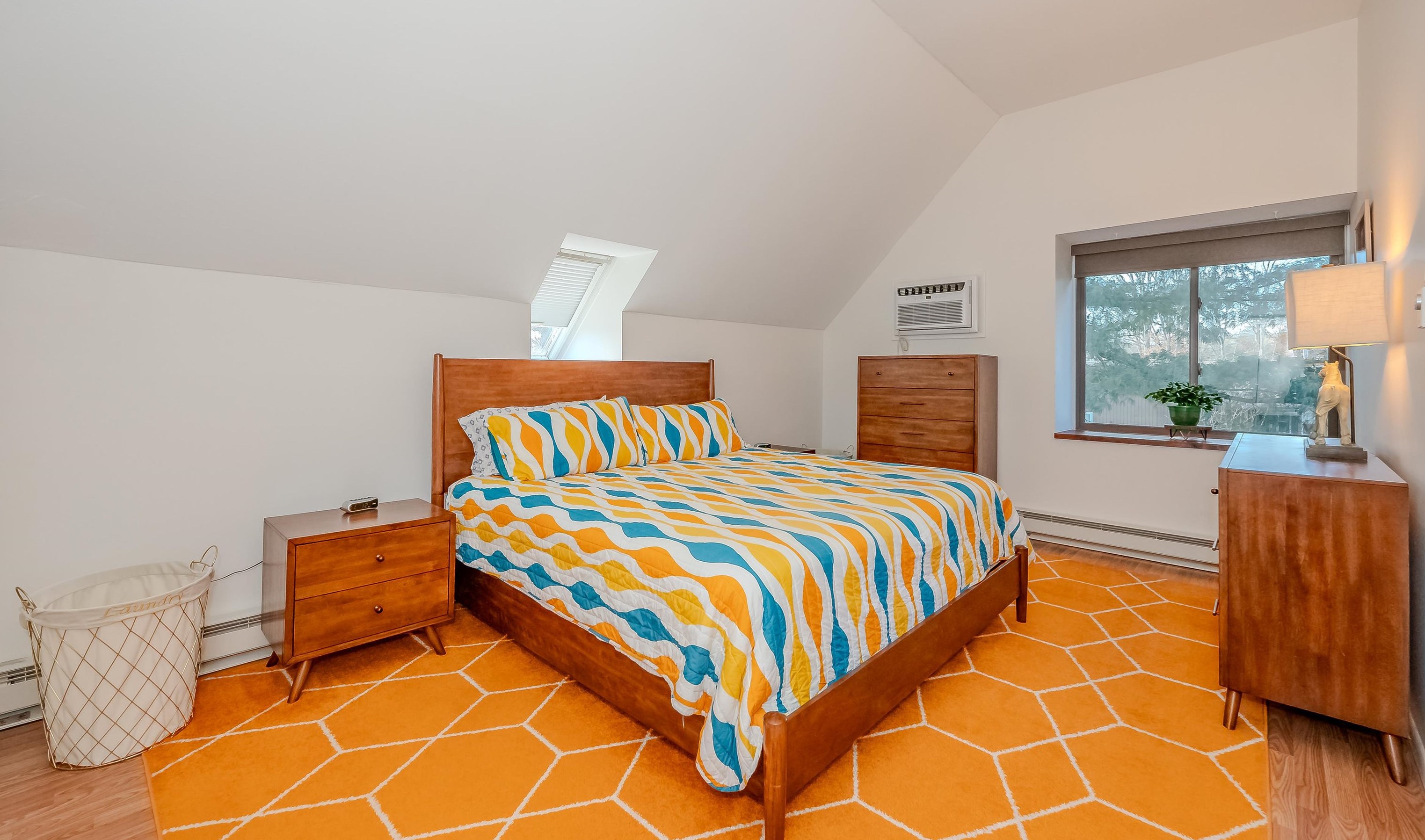 7 Kingston Ct, Merrimack NH  03054-3428 exterior