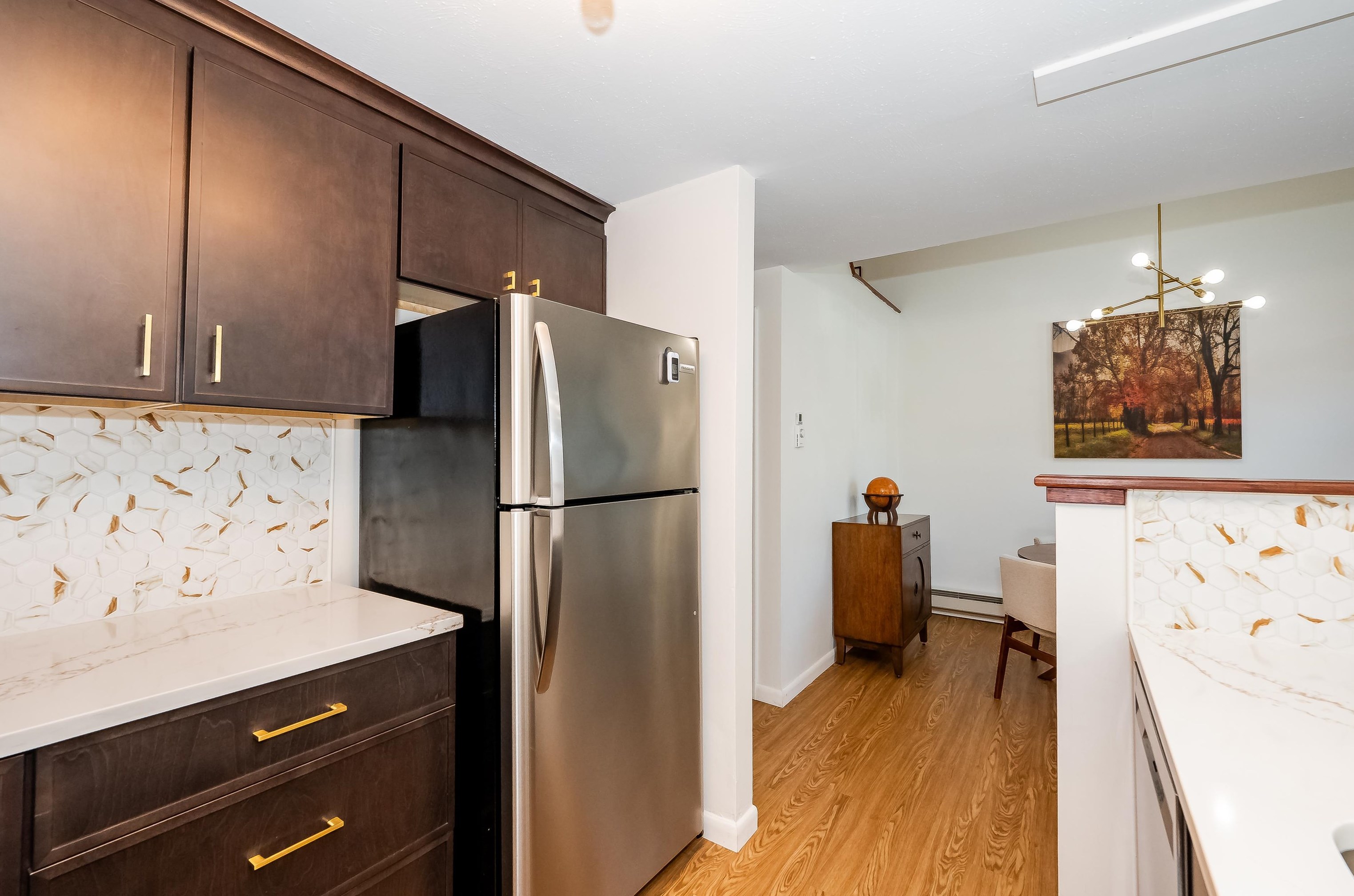 7 Kingston Ct, Merrimack NH  03054-3428 exterior