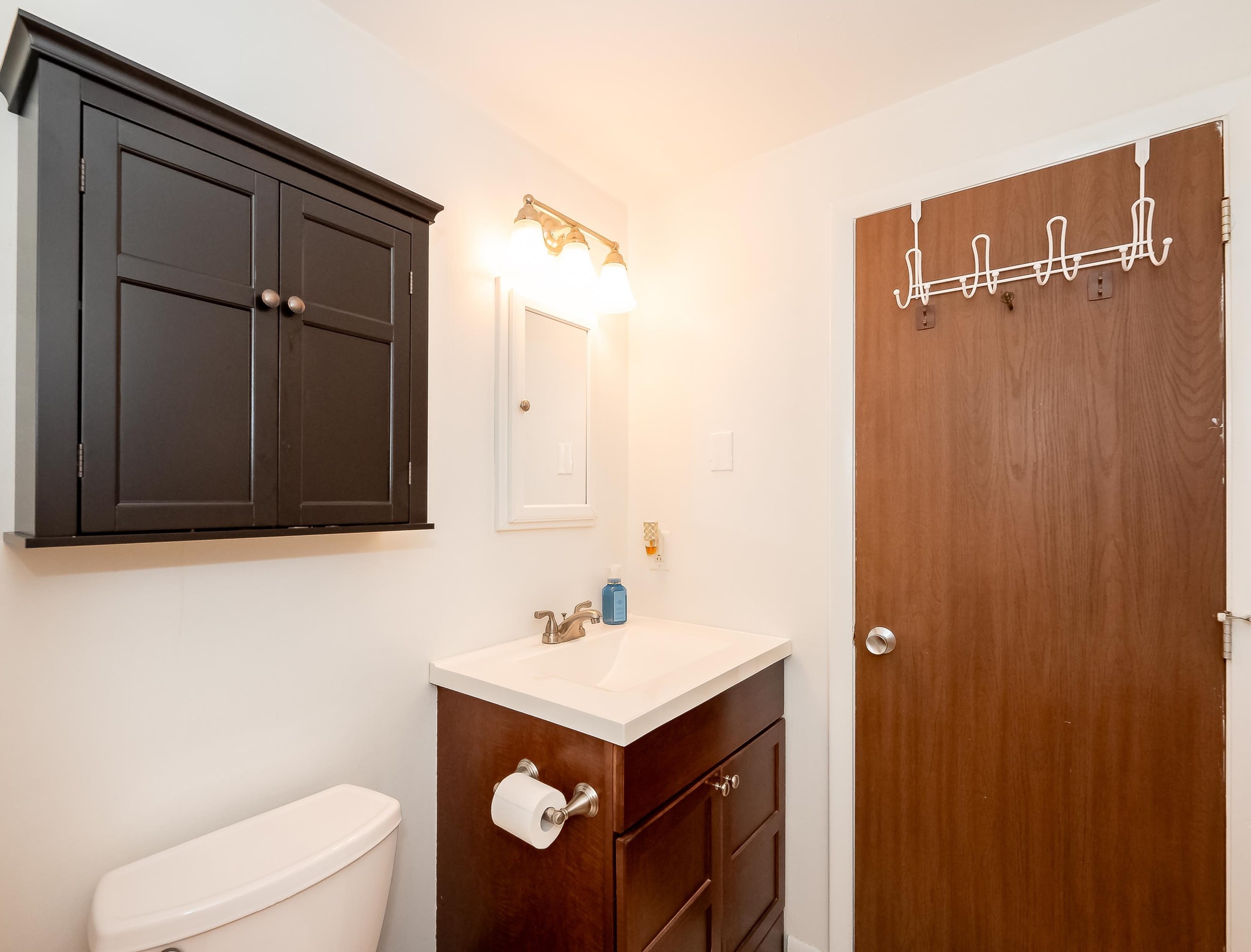 7 Kingston Ct, Merrimack NH  03054-3428 exterior