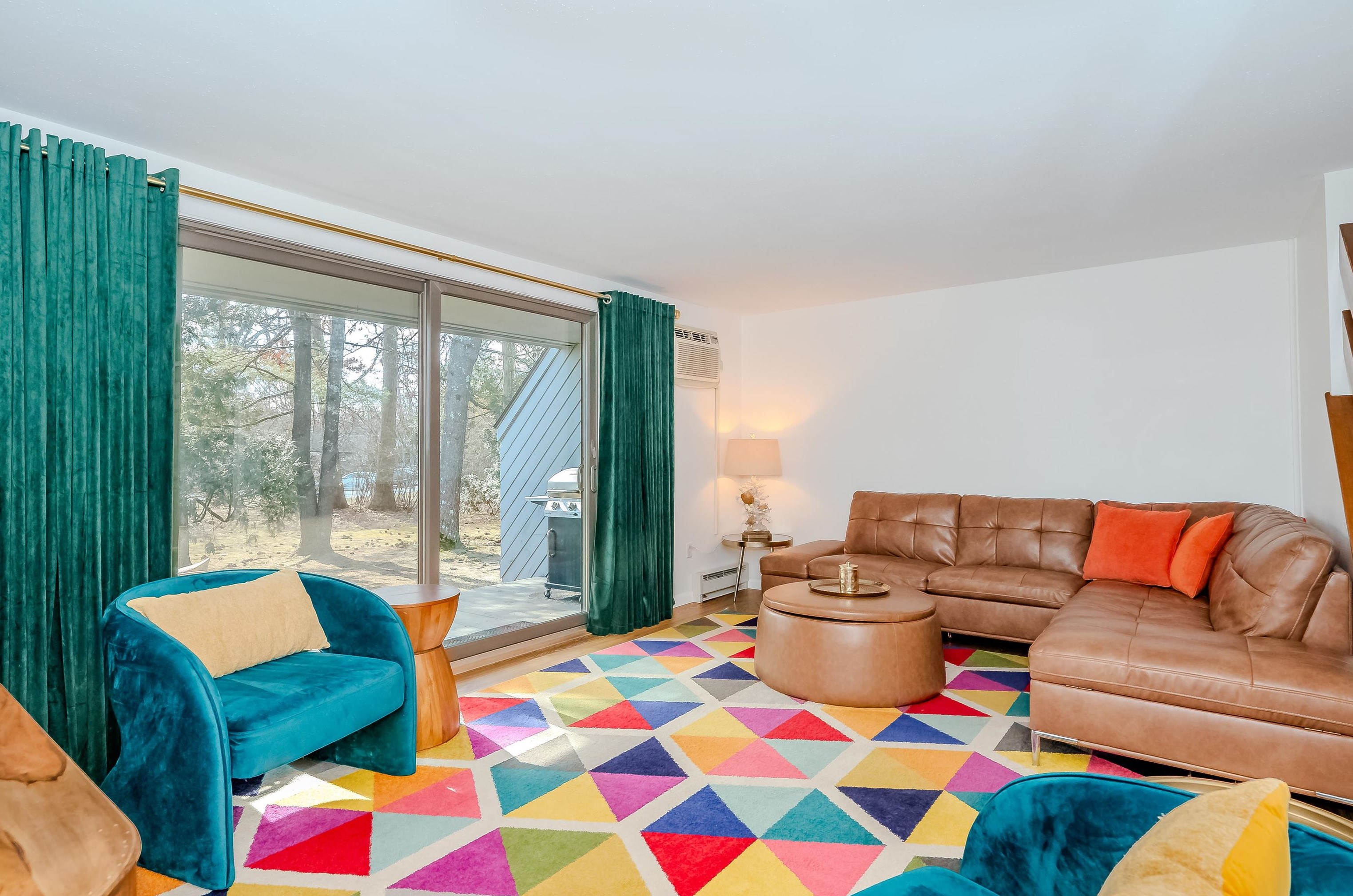 7 Kingston Ct, Merrimack NH  03054-3428 exterior