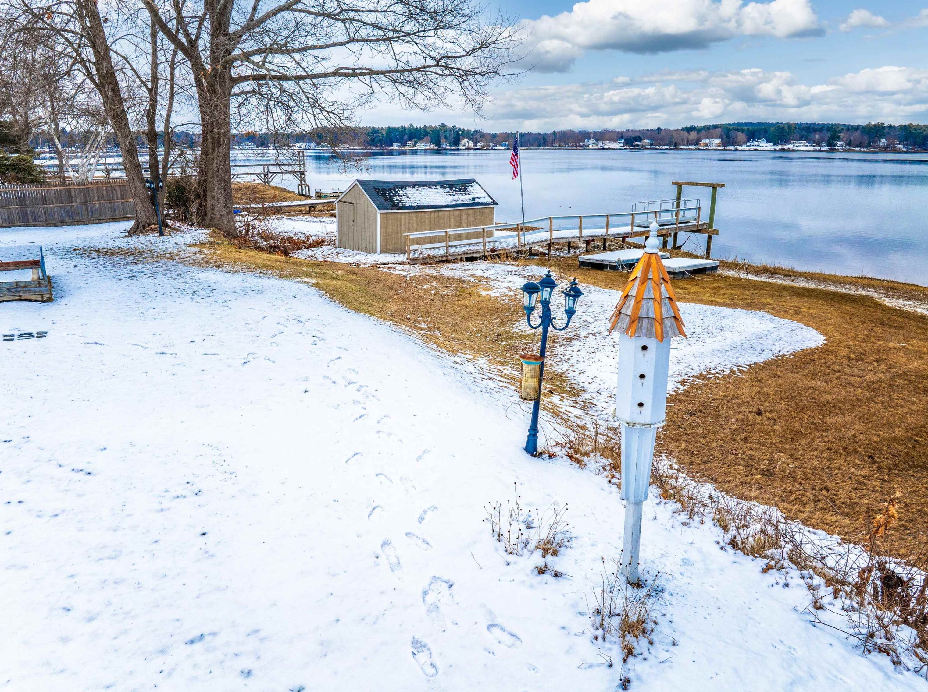 15 Cote Dr, Dover NH  03820-4644 exterior