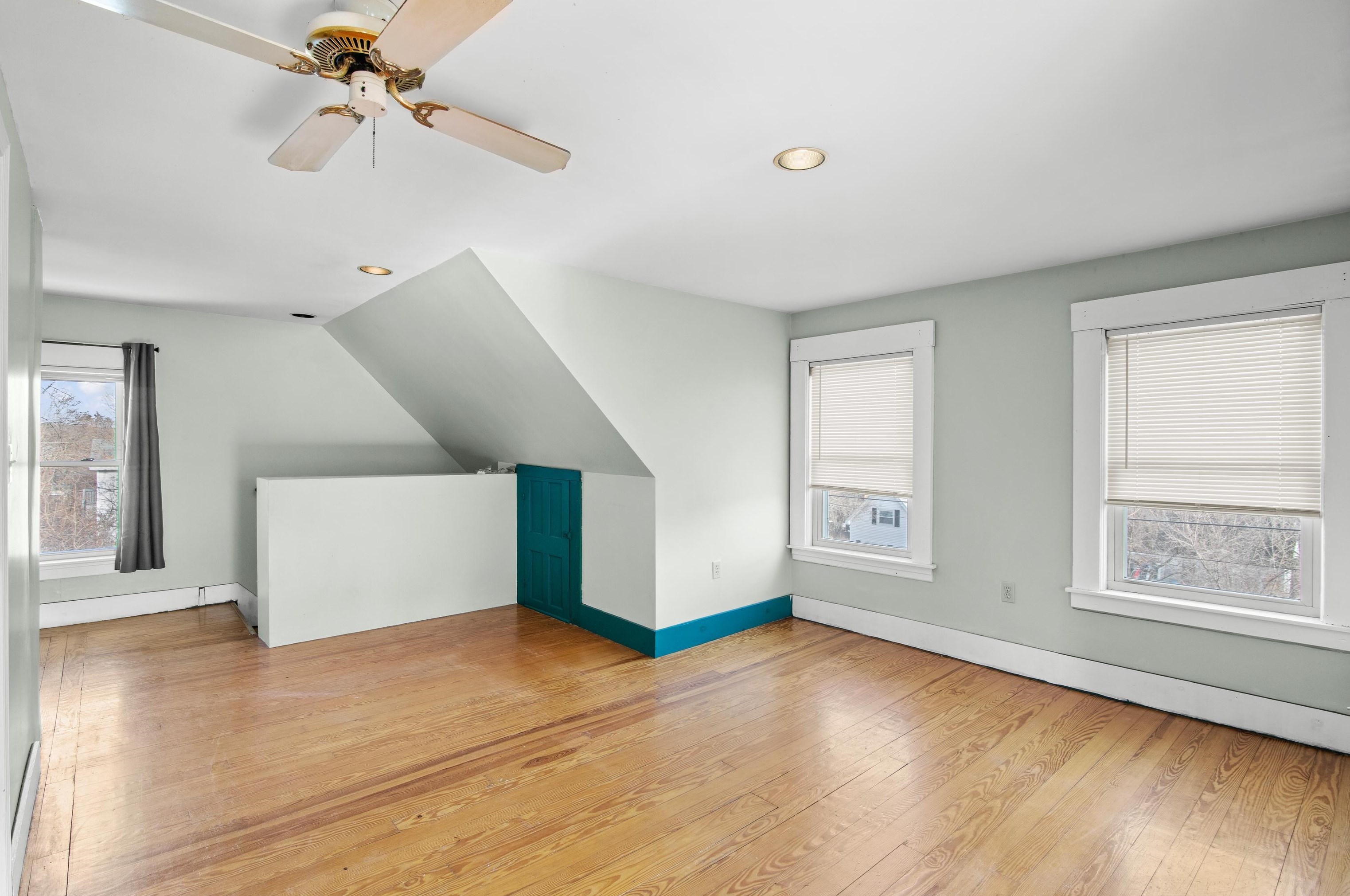 1364 Candia Rd, Manchester NH 03109-5703 exterior