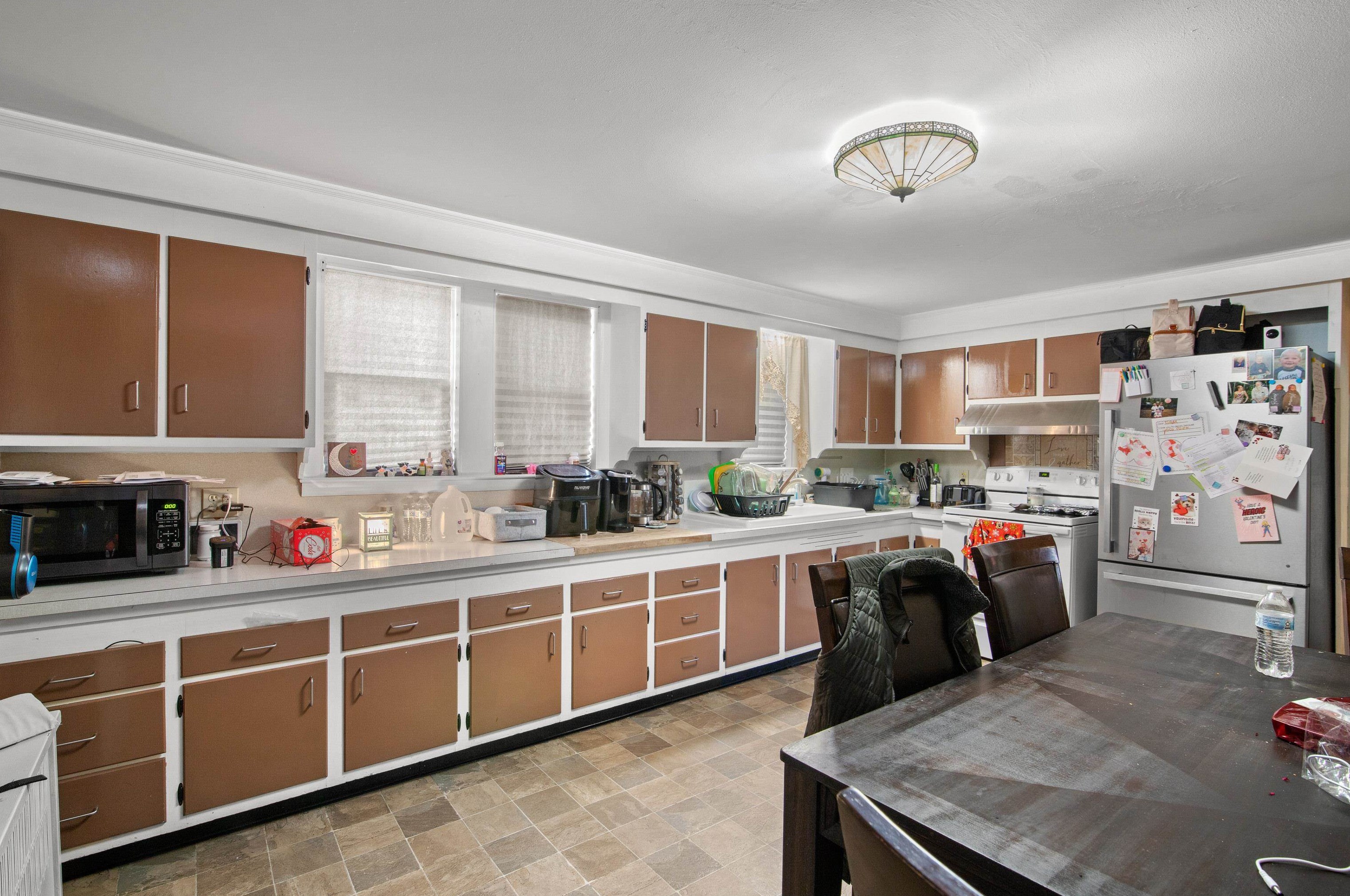 1364 Candia Rd, Manchester NH 03109-5703 exterior