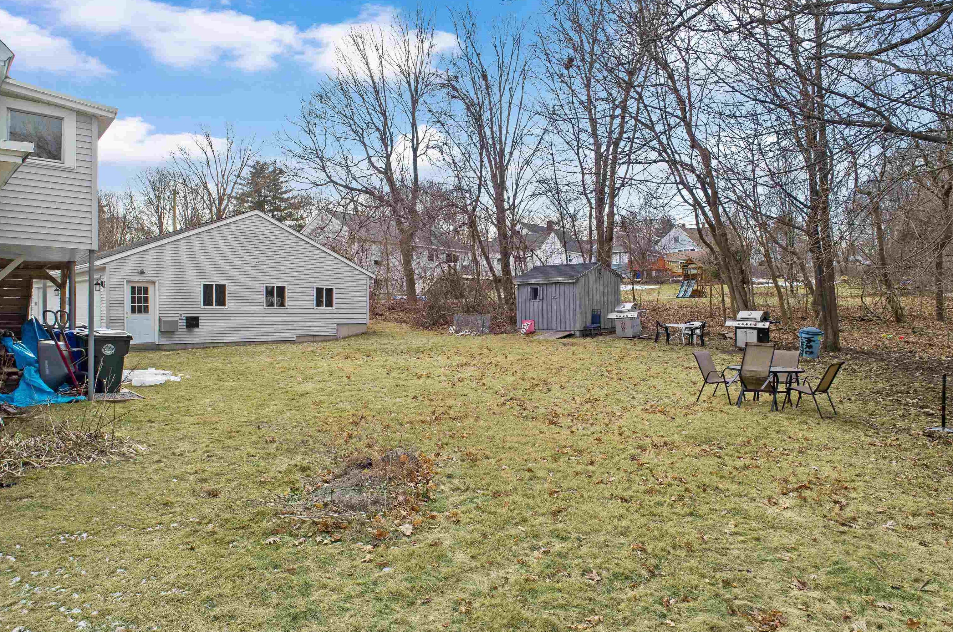 1364 Candia Rd, Manchester NH 03109-5703 exterior