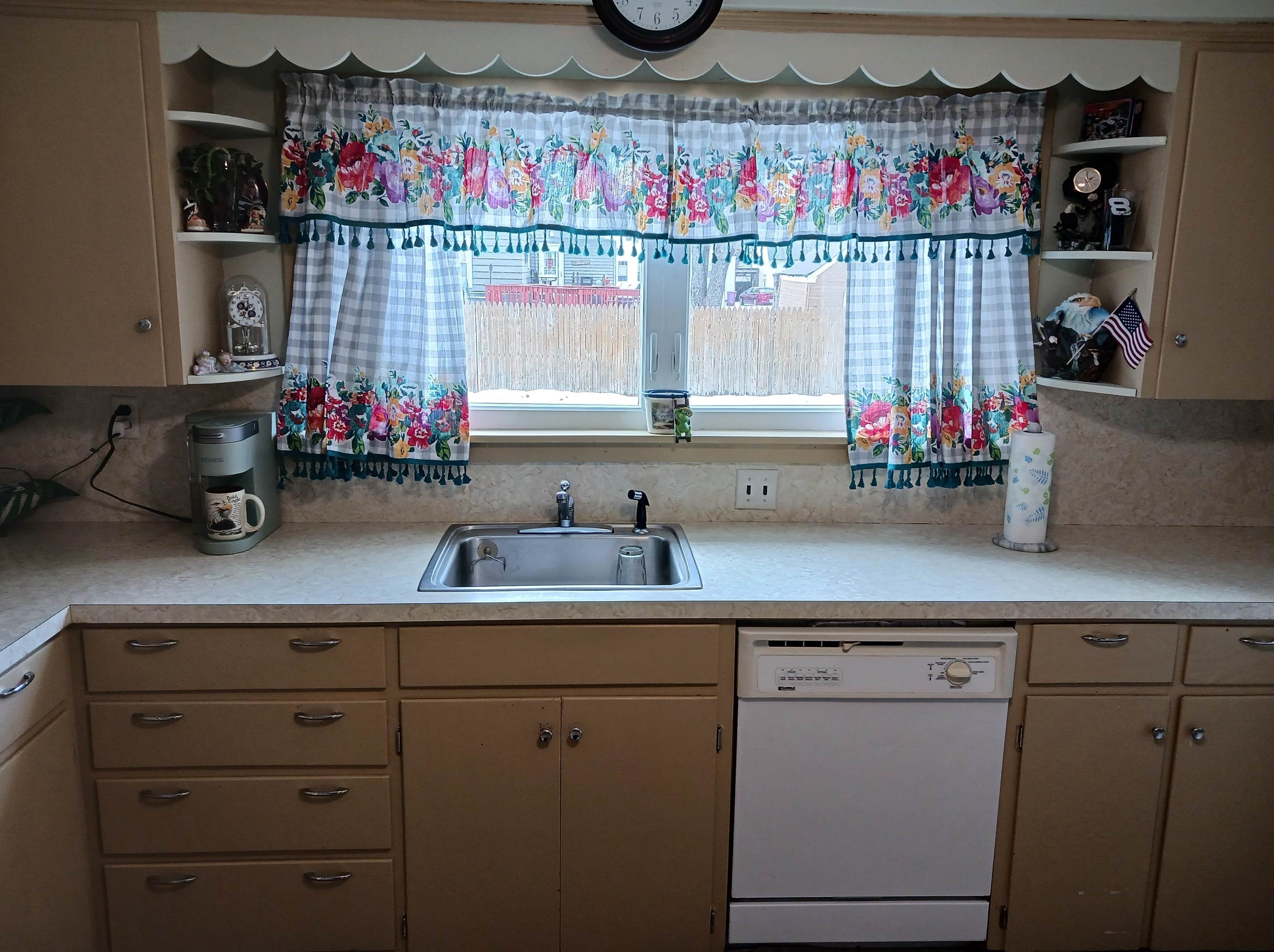 171 Maple Ave, Unity NH  03743-2941 exterior