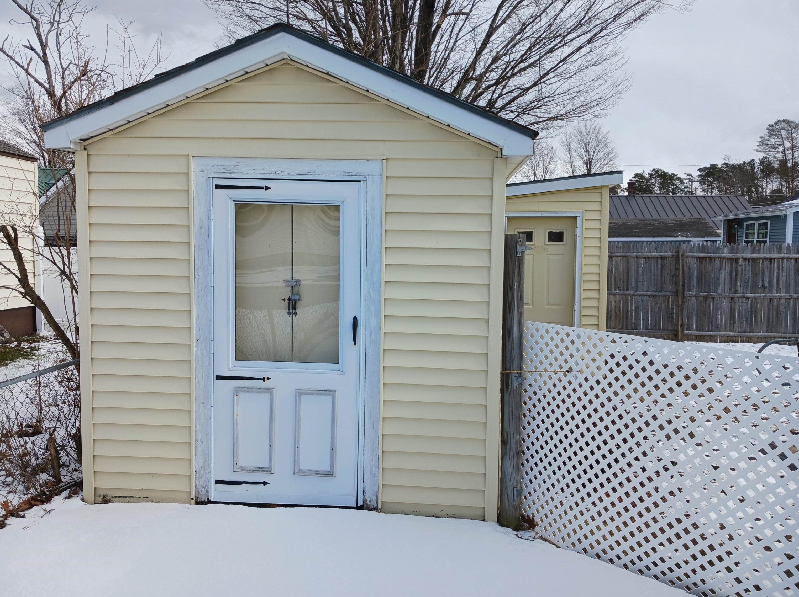 171 Maple Ave, Unity NH  03743-2941 exterior