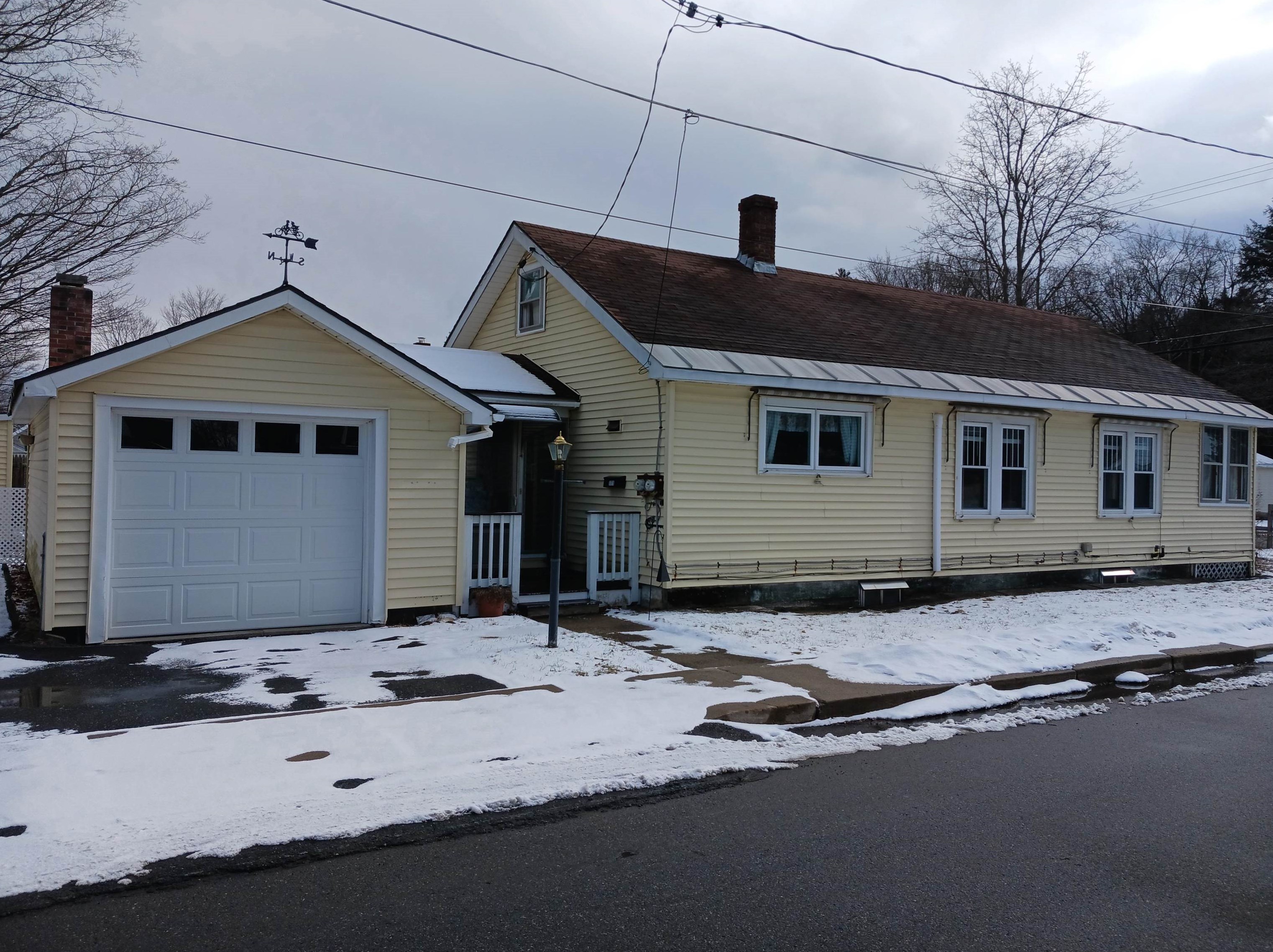 171 Maple Ave, Unity NH  03743-2941 exterior