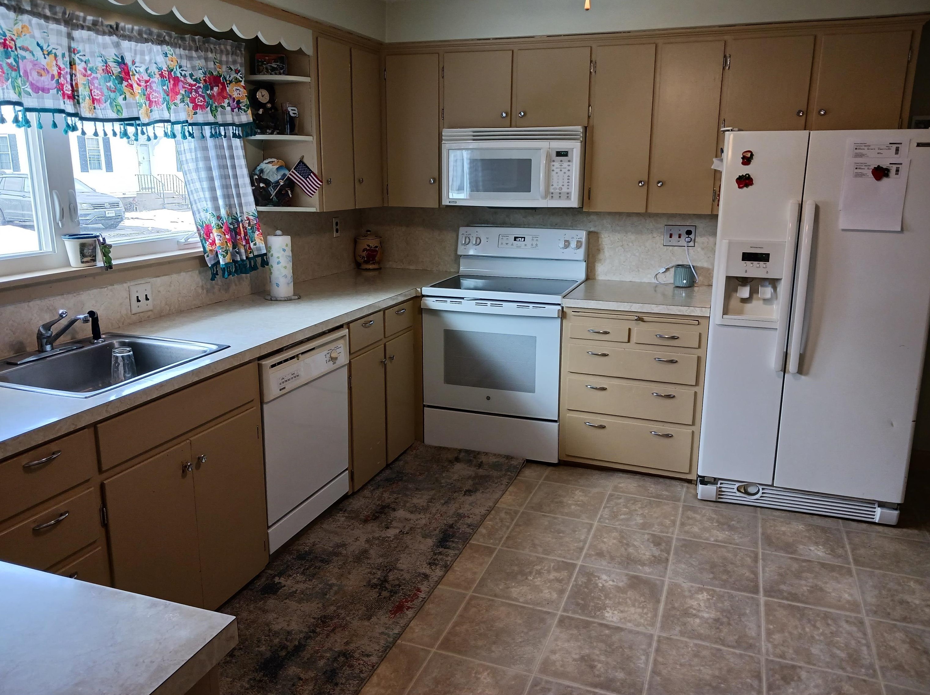 171 Maple Ave, Unity NH  03743-2941 exterior