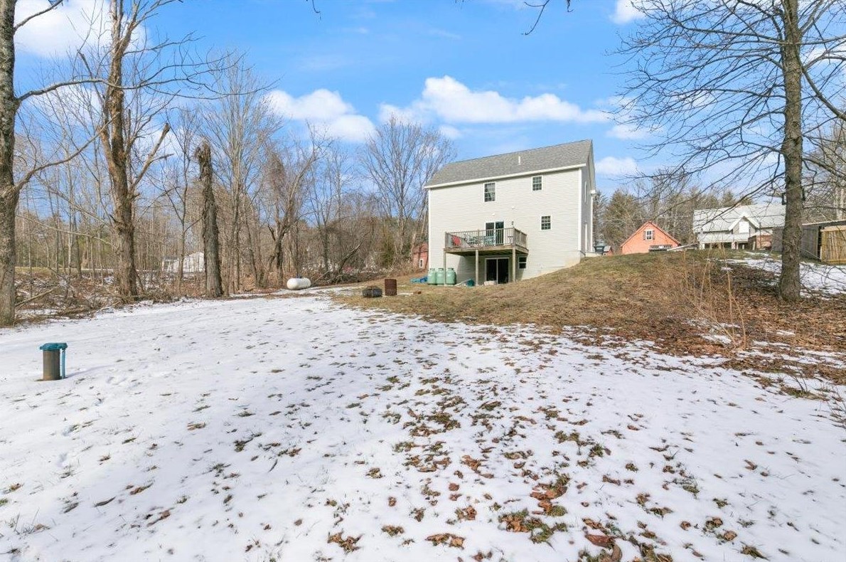 79 Colby Rd, Danville NH  03819-5115 exterior