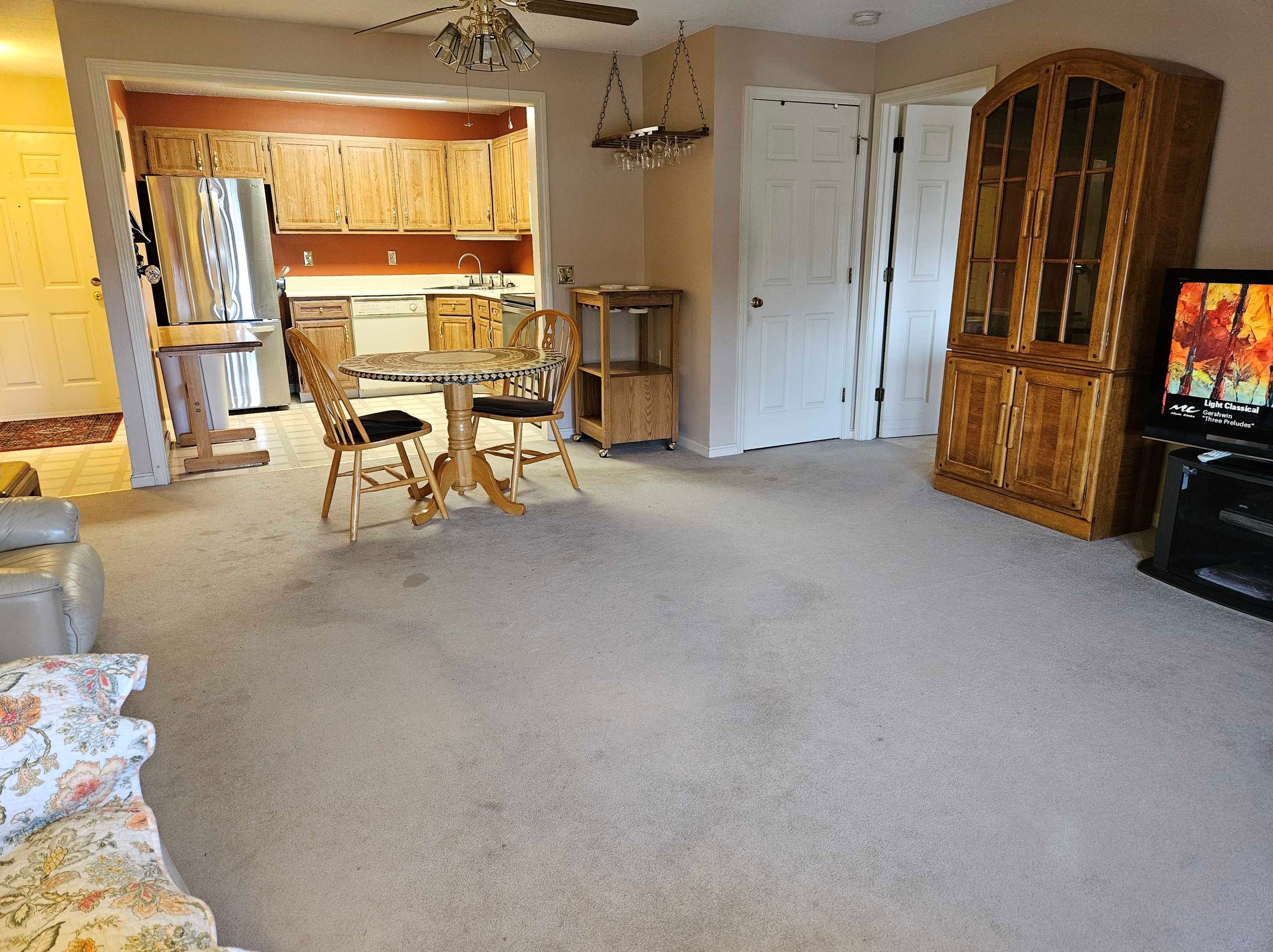 14 Flintlock Ln, Merrimack NH  03054-4427 exterior