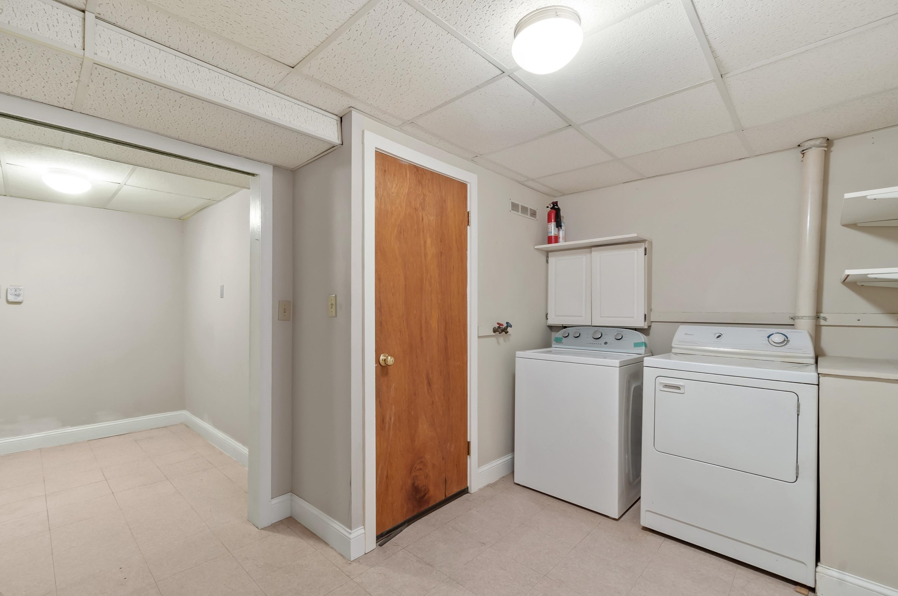 7 Blackstone St, Hudson NH  03051-4354 exterior