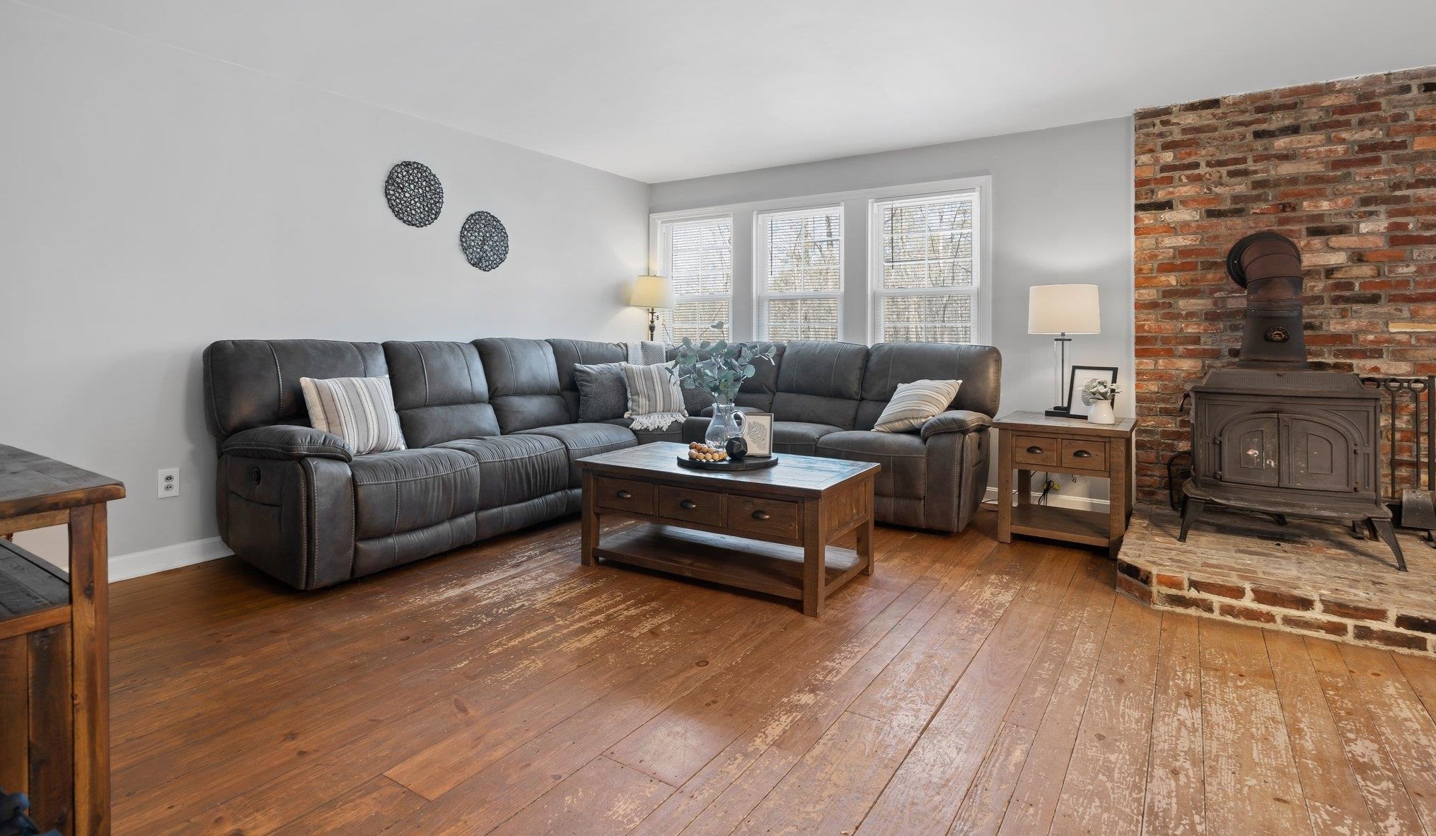 280 Main St, Danville NH  03819-3239 exterior