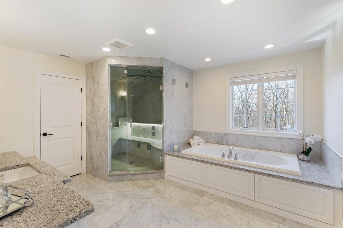 15 Bennington Rd, Windham NH  03087-1848 exterior