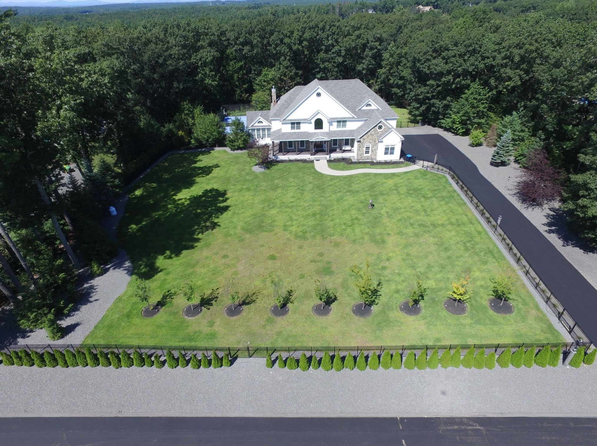15 Bennington Rd, Windham NH  03087-1848 exterior