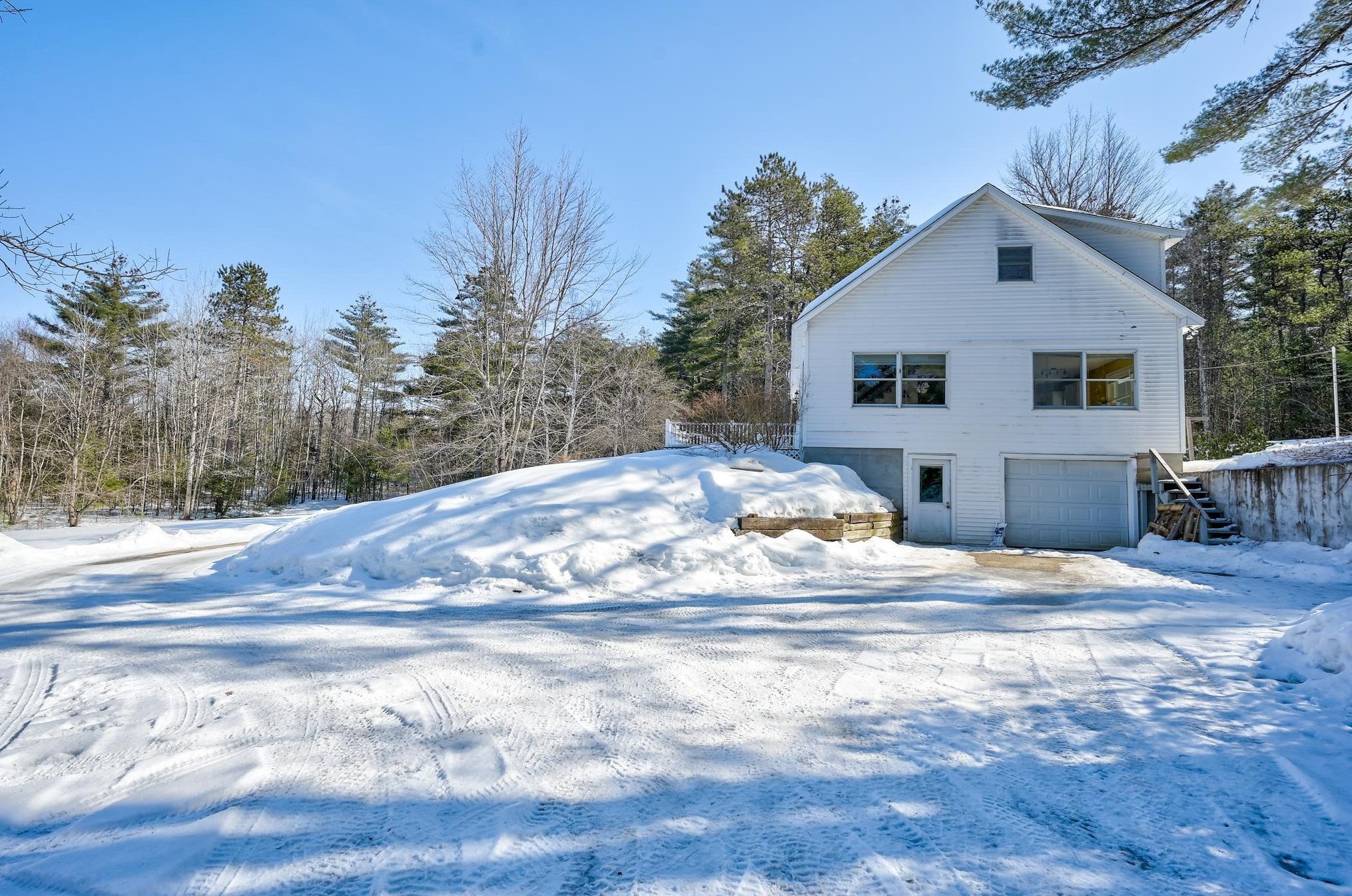 22 Spruce Spur, Madison NH  03849-5402 exterior