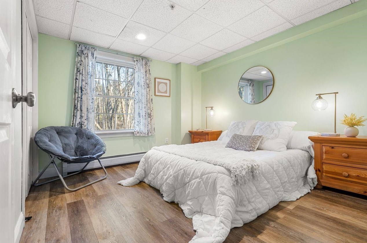 1 Keneval Ave, Concord NH  03303-3805 exterior