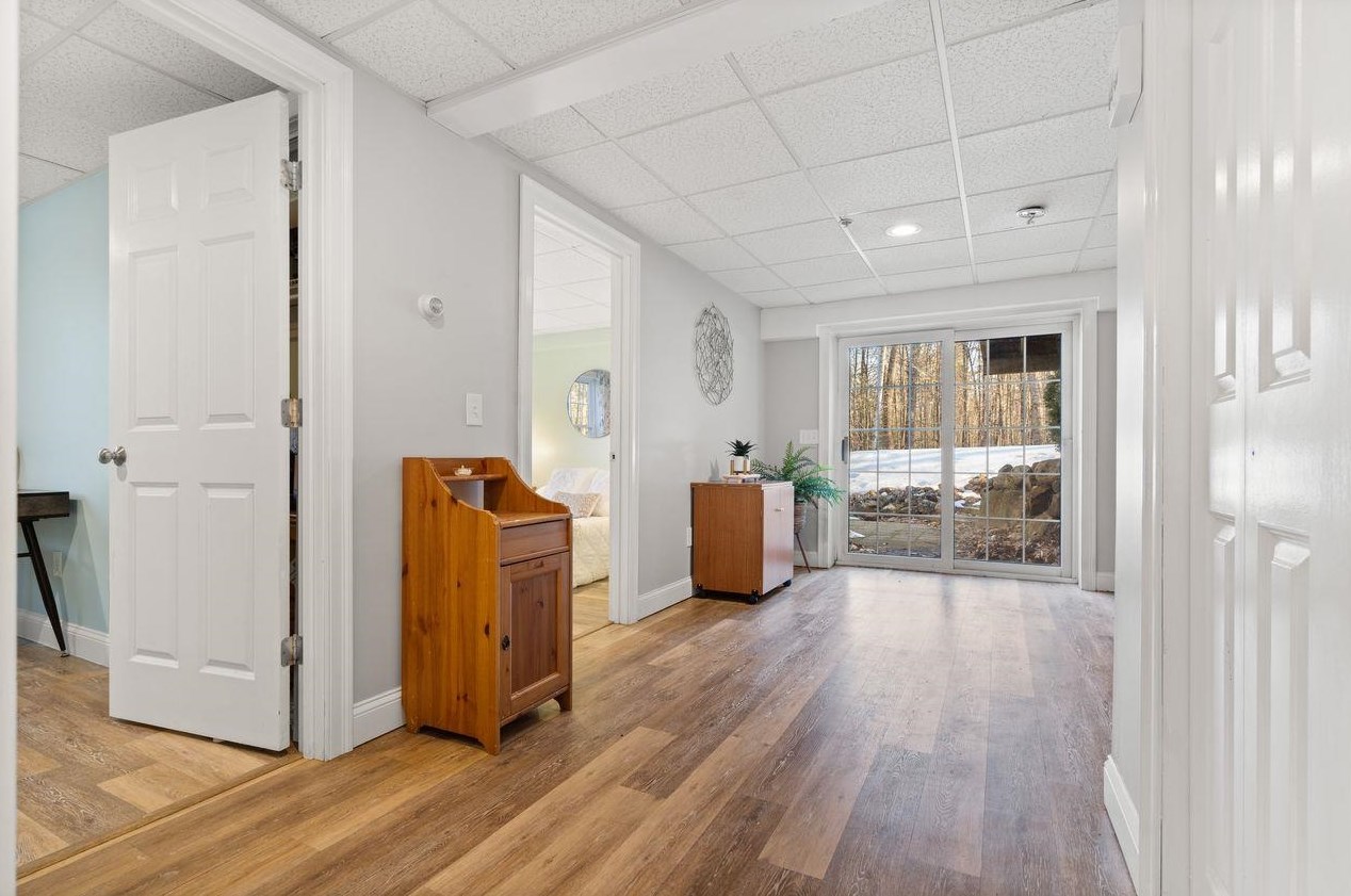 1 Keneval Ave, Concord NH  03303-3805 exterior