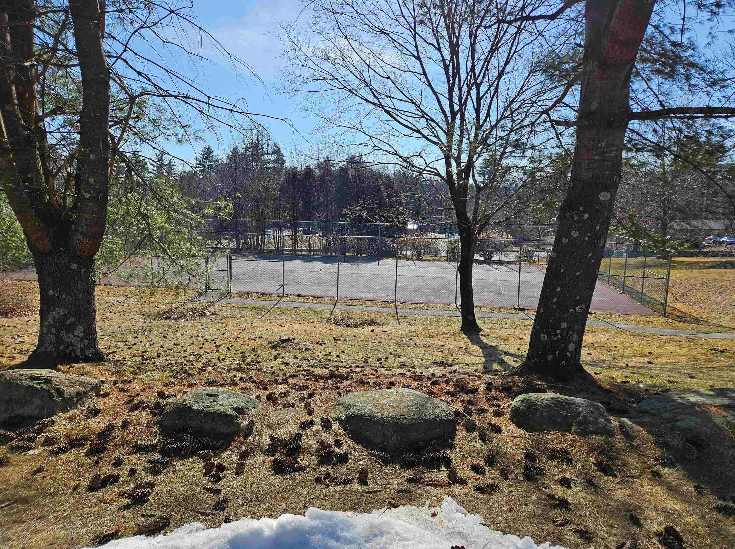 15 Windsor Ct, Keene NH  03431-1737 exterior