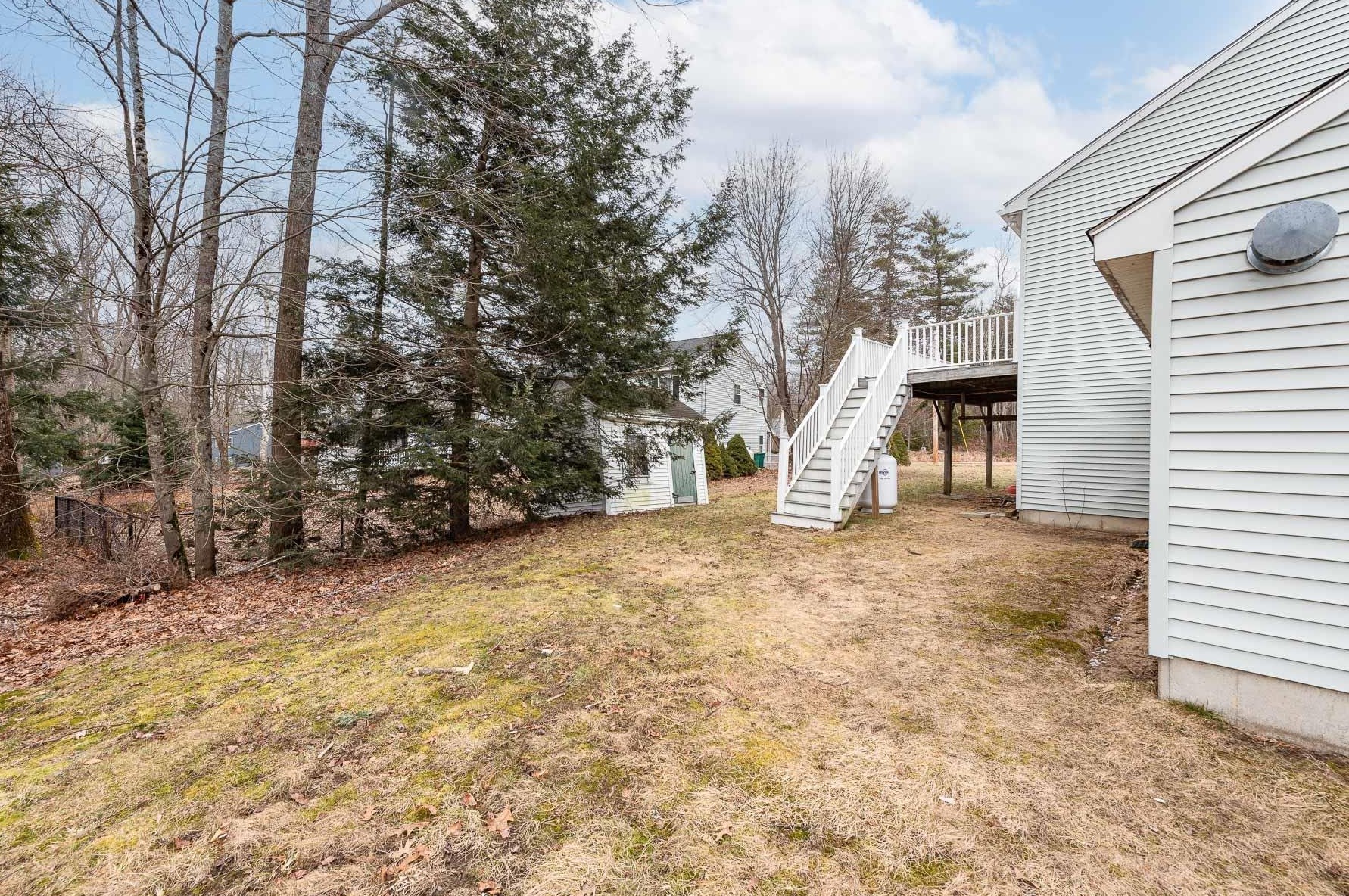 1 Alder Creek Ln, Rochester NH  03867-1707 exterior