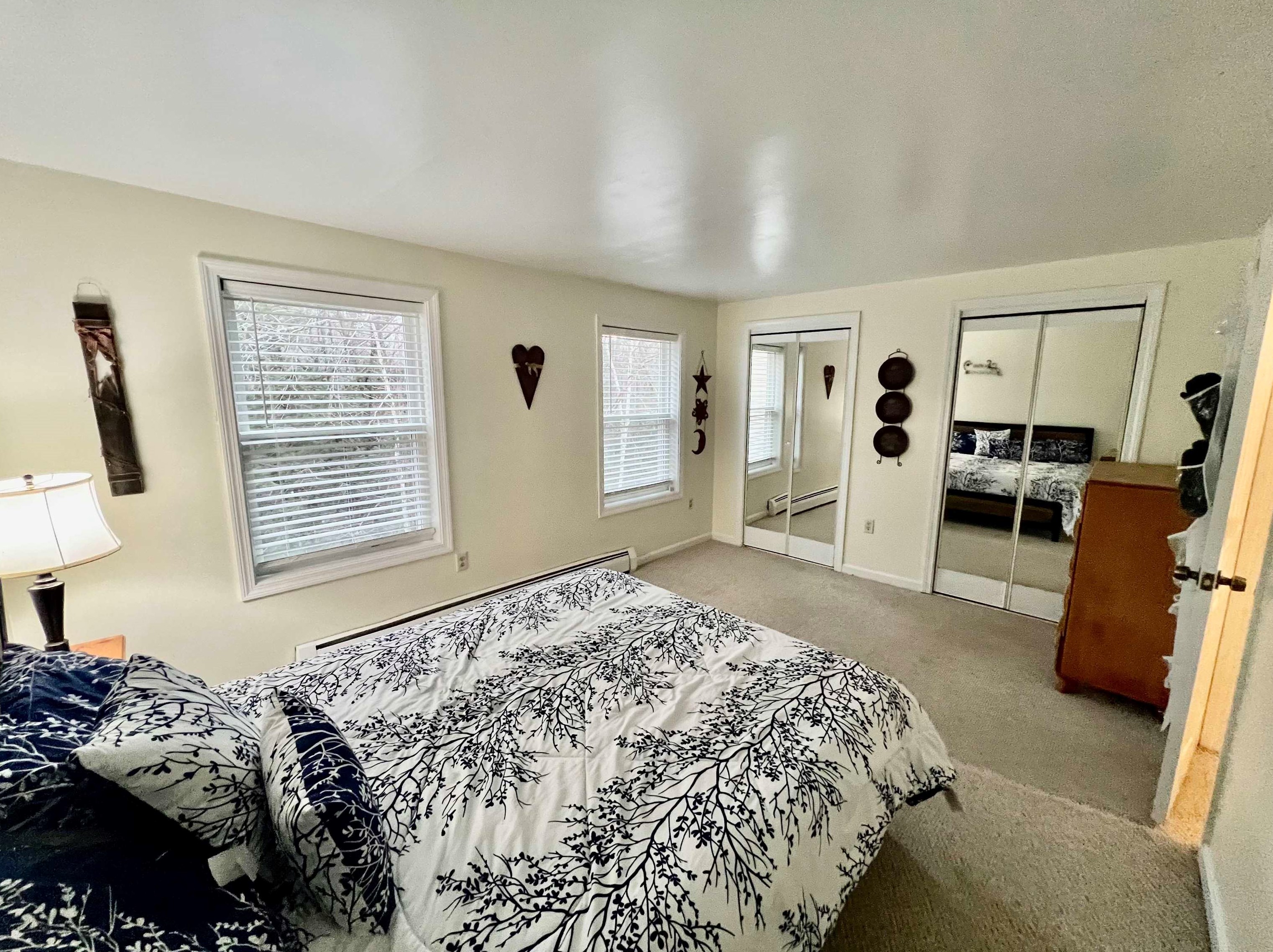 16 Great Falls Dr, Concord NH  03303-1594 exterior