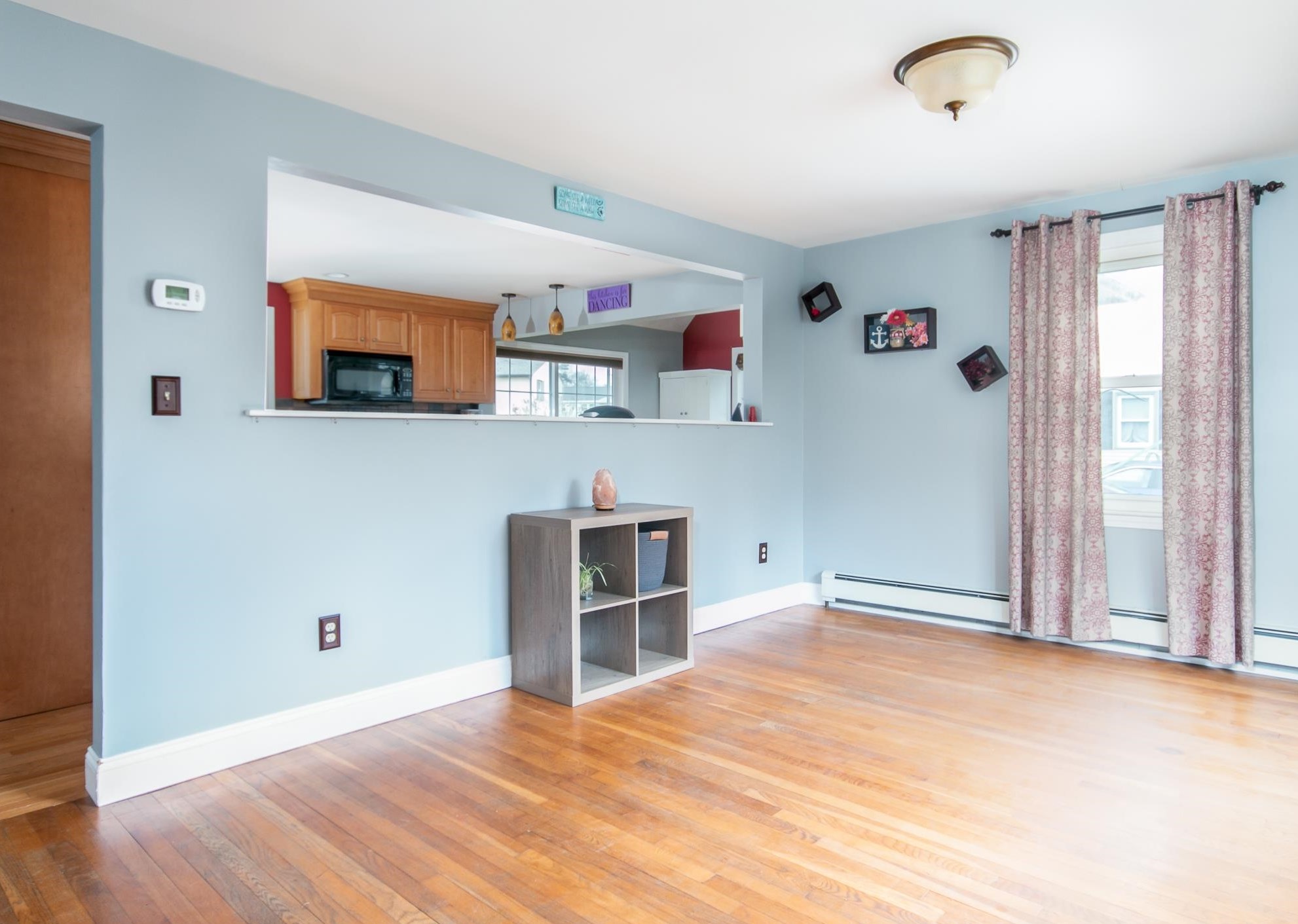 14 Linwood Ave, Salem NH  03079-3807 exterior