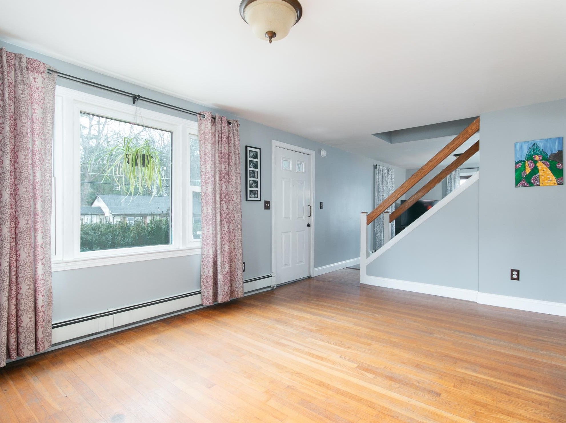 14 Linwood Ave, Salem NH  03079-3807 exterior