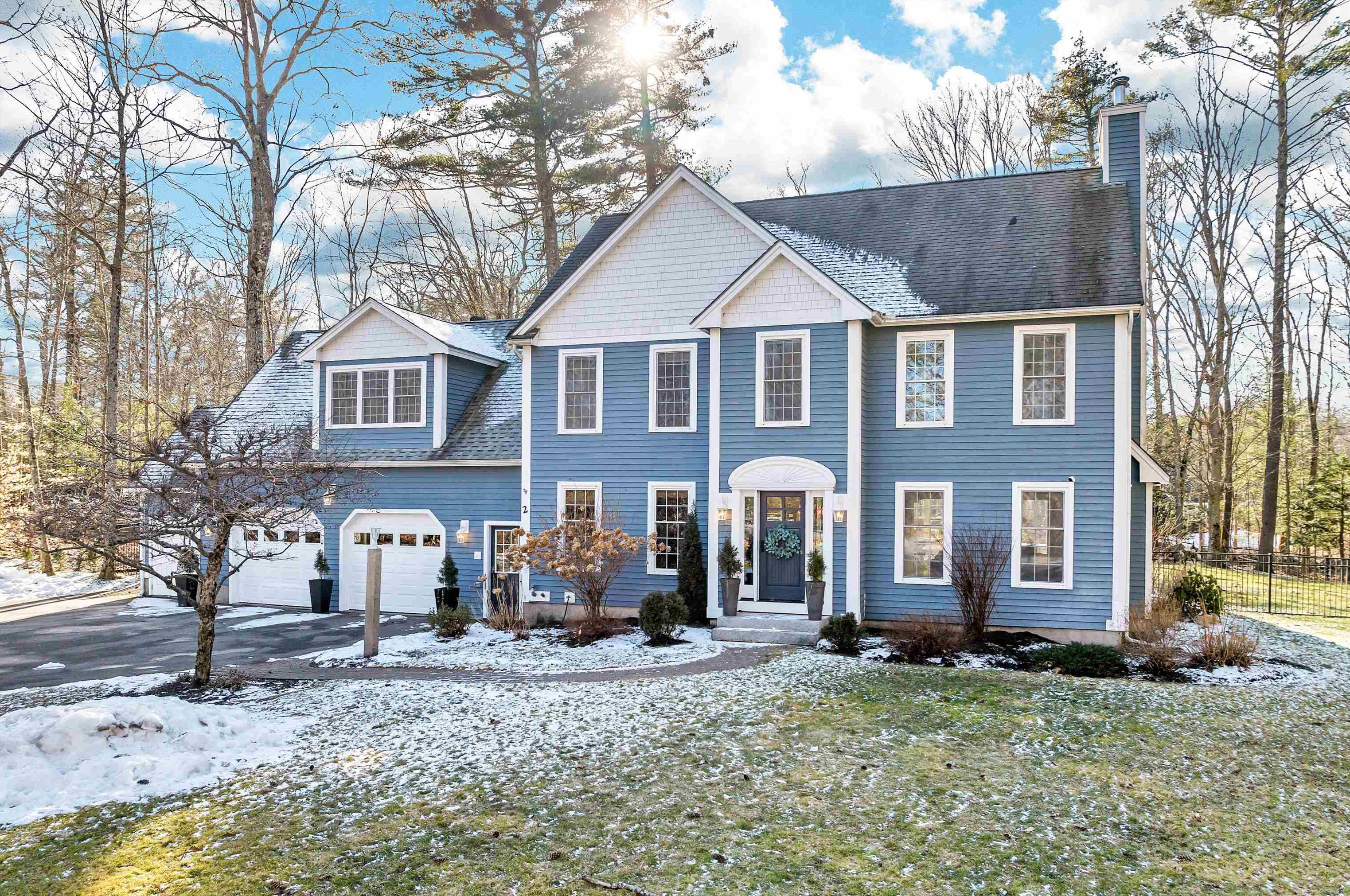 2 Hemlock Way, Lee NH  03824-2929 exterior