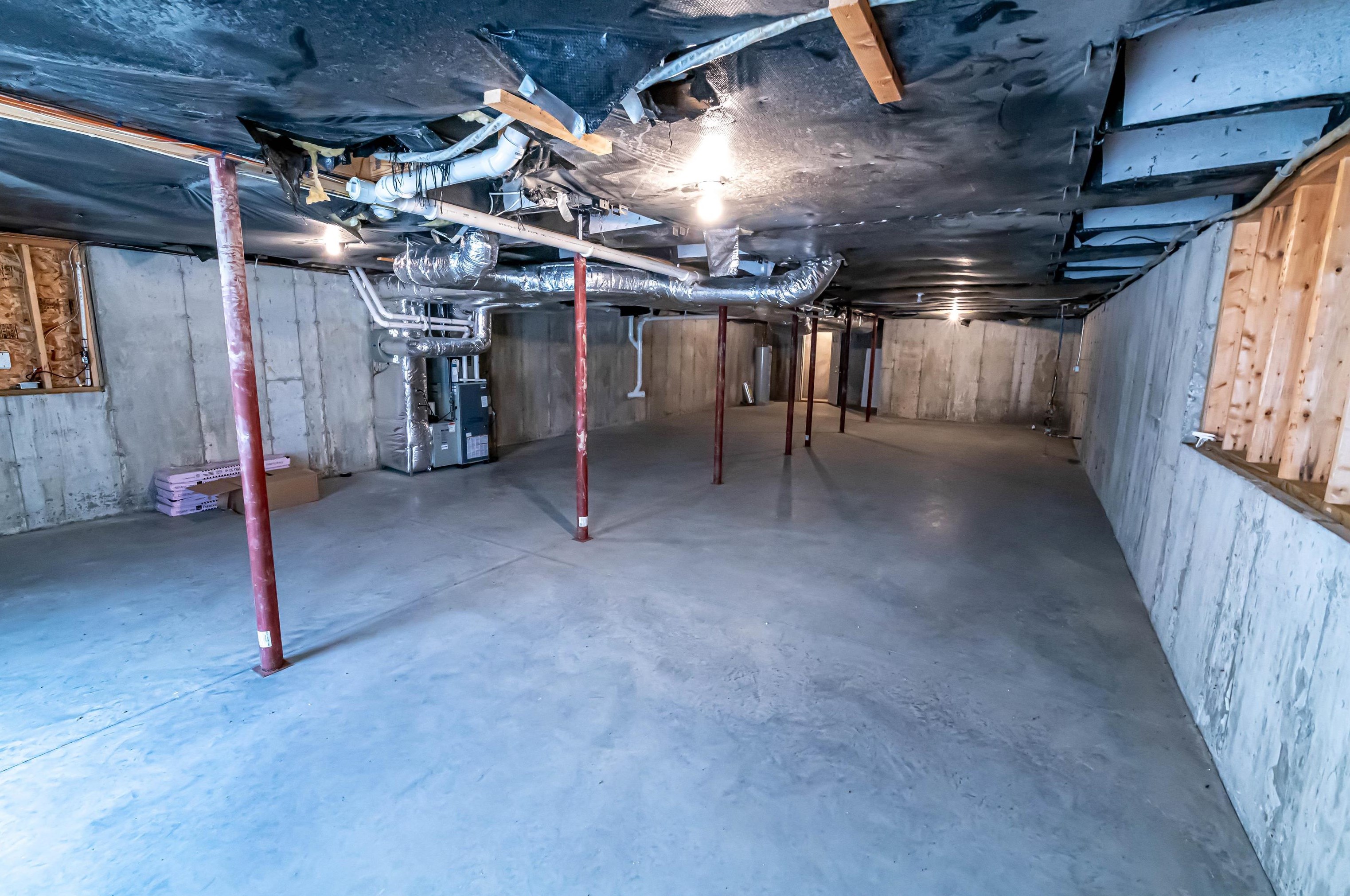 4 Cielo Dr, Dover NH 03820-5608 exterior