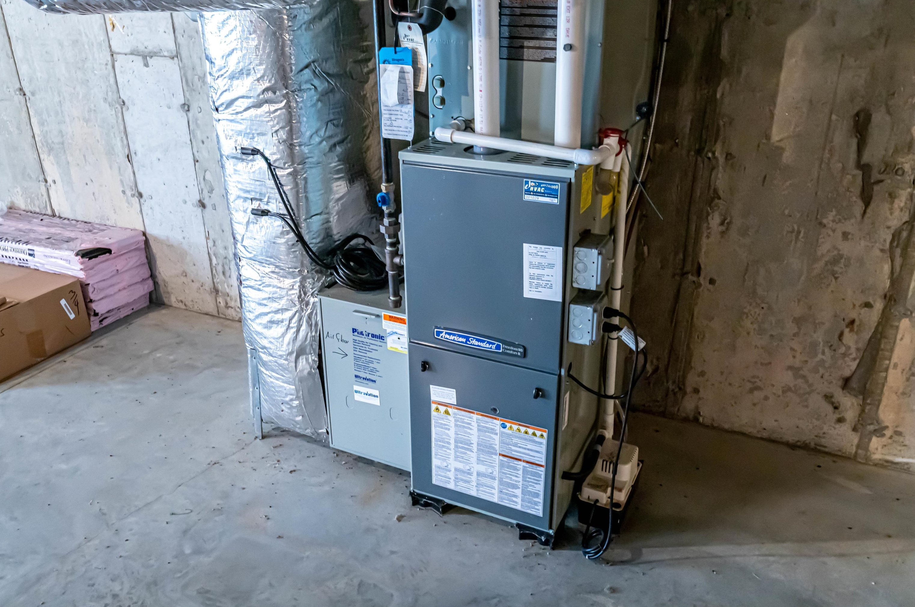 4 Cielo Dr, Dover NH 03820-5608 exterior