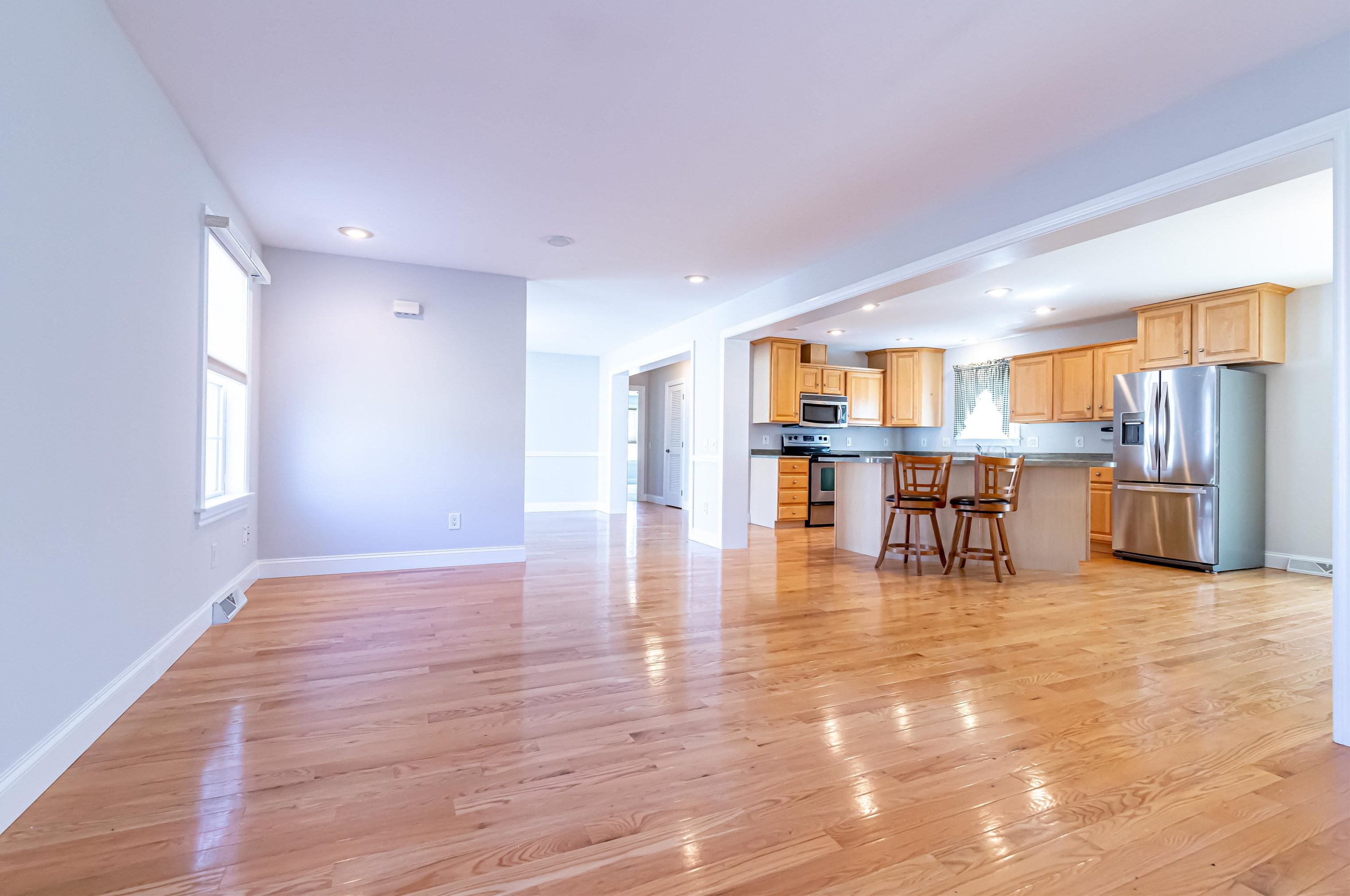 4 Cielo Dr, Dover NH 03820-5608 exterior