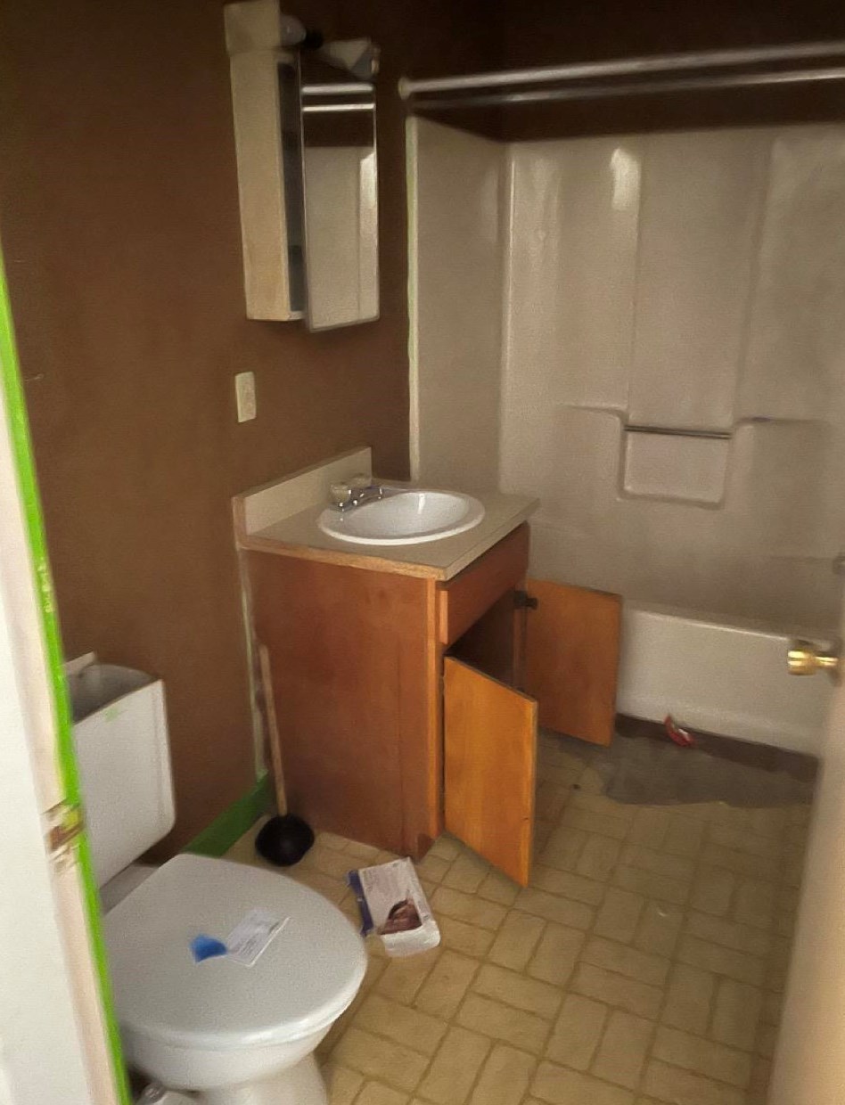 49 Tenney Brook Rd, Bridgewater NH 03264-3043 exterior