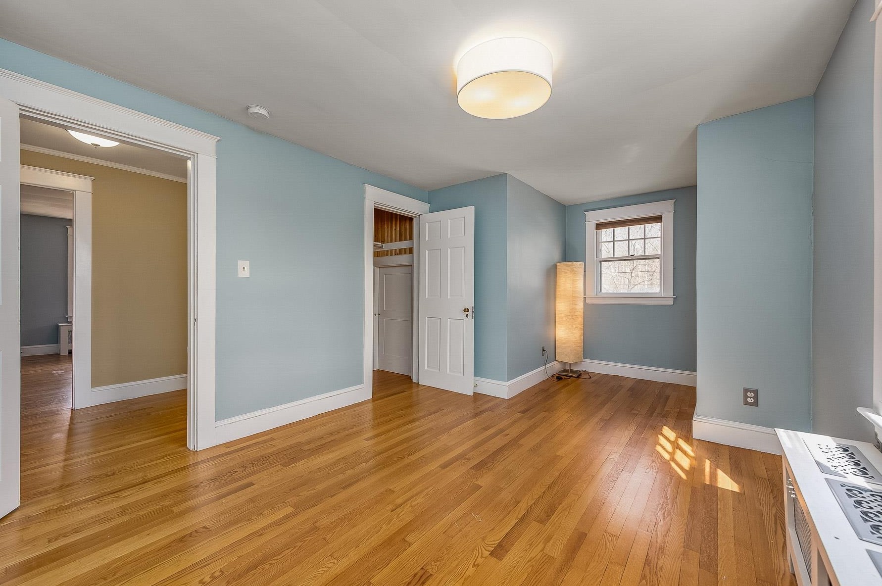 5 Longmeadow Rd, Dover NH  03820-4210 exterior