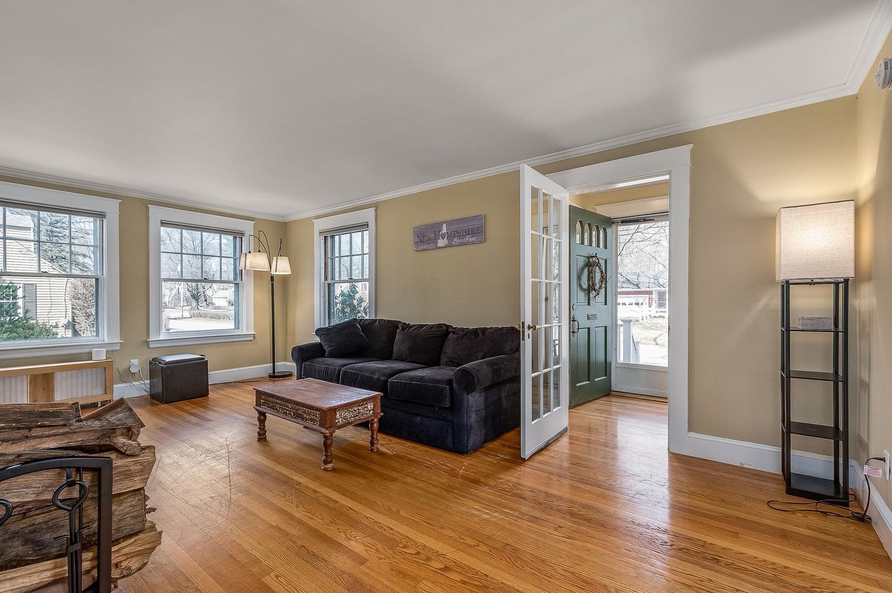 5 Longmeadow Rd, Dover NH  03820-4210 exterior