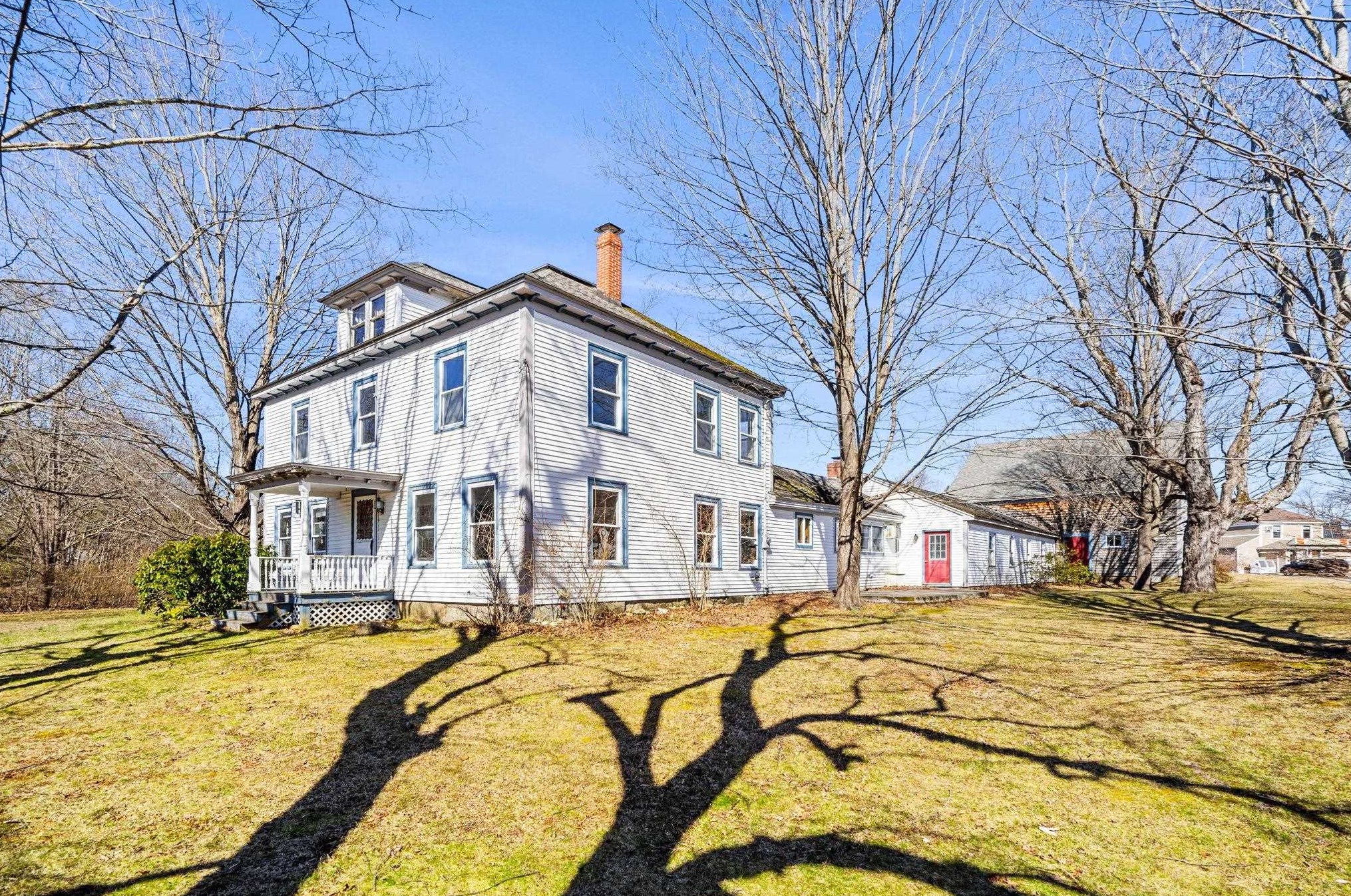 38 Main St, Newton NH  03858-3304 exterior