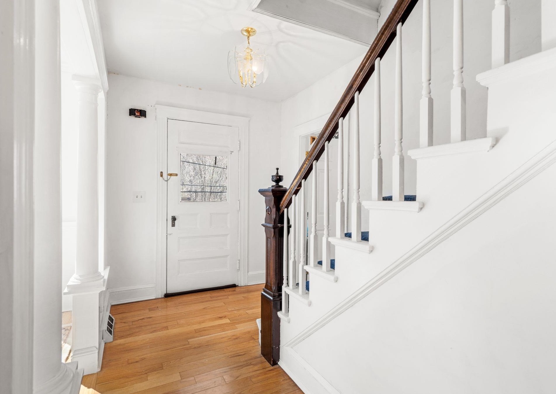 38 Main St, Newton NH  03858-3304 exterior