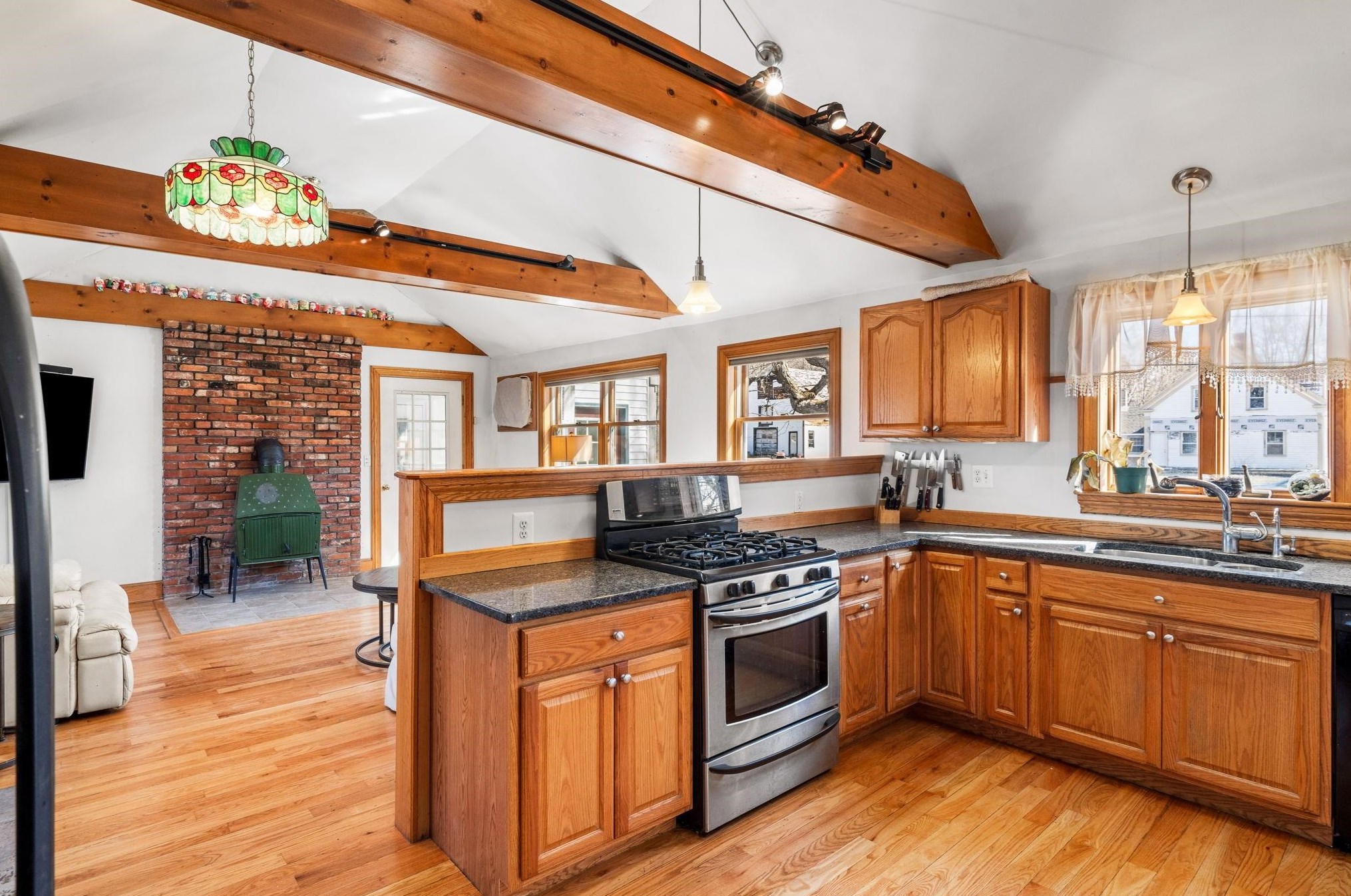 38 Main St, Newton NH  03858-3304 exterior