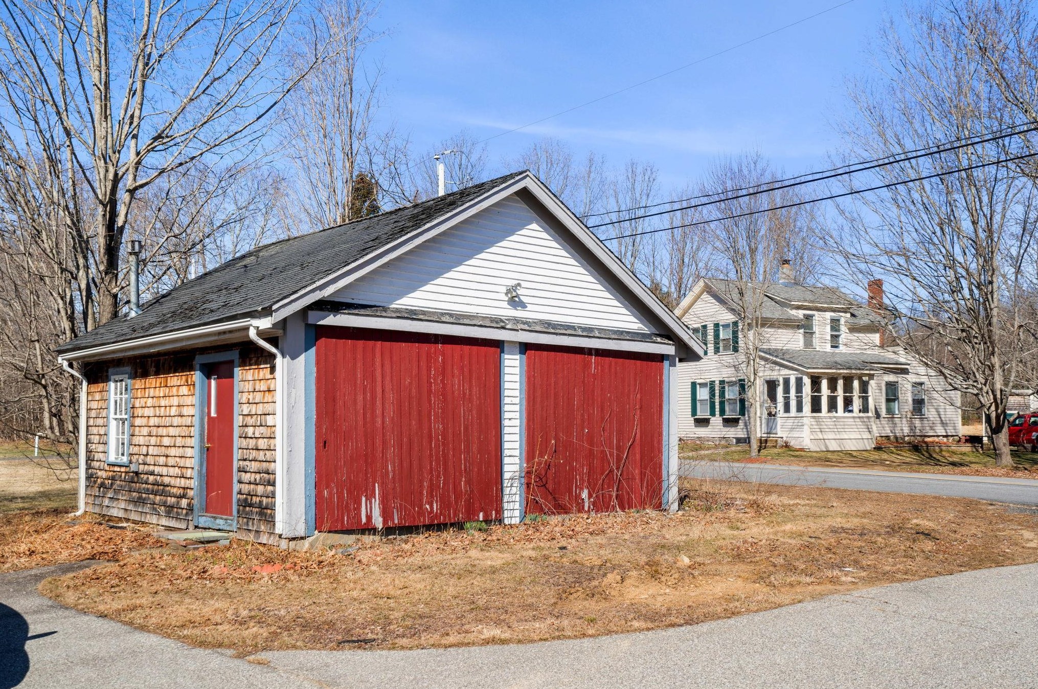 38 Main St, Newton NH  03858-3304 exterior