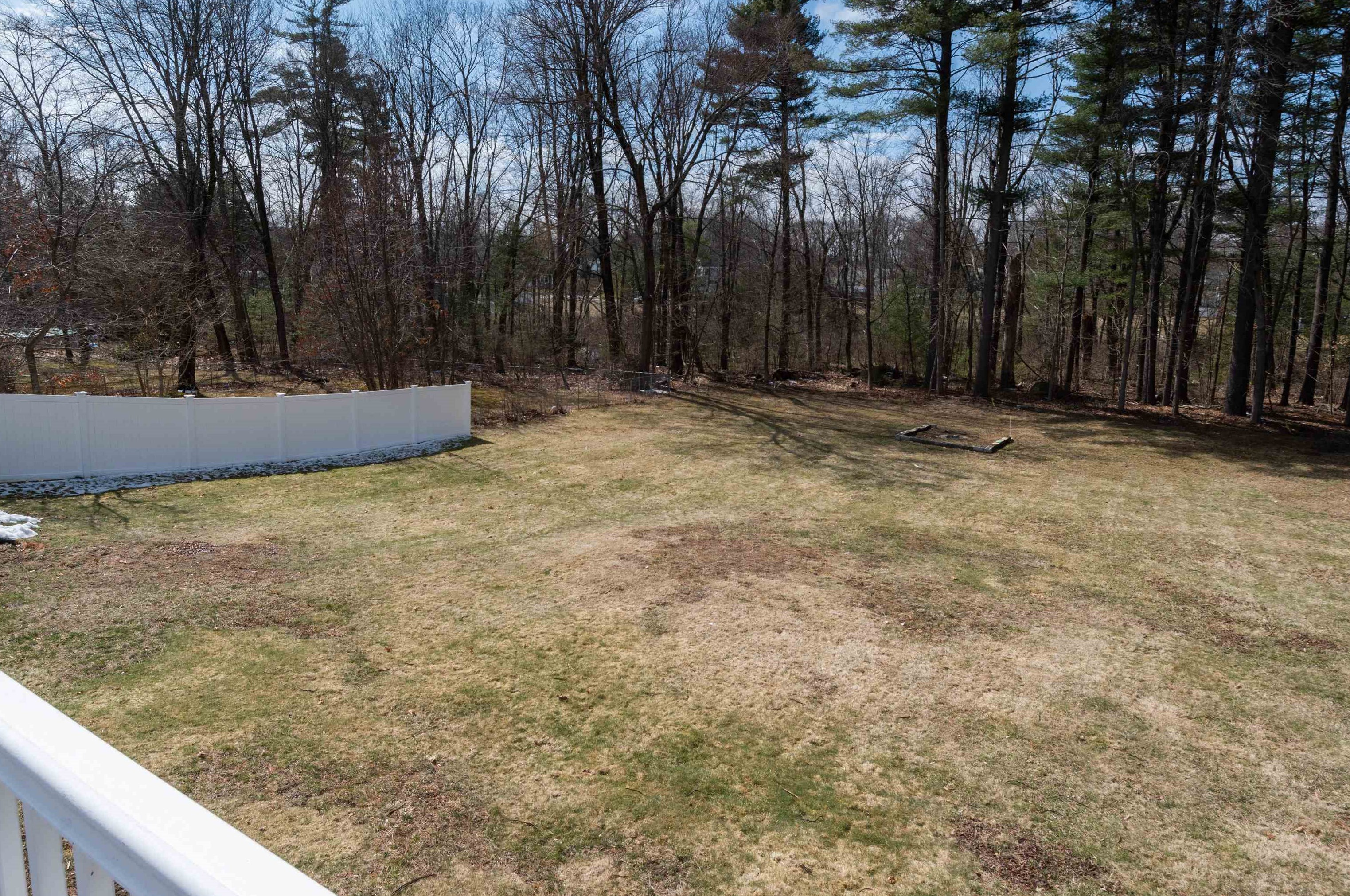 131 Huse Rd, Manchester NH  03103-3000 exterior