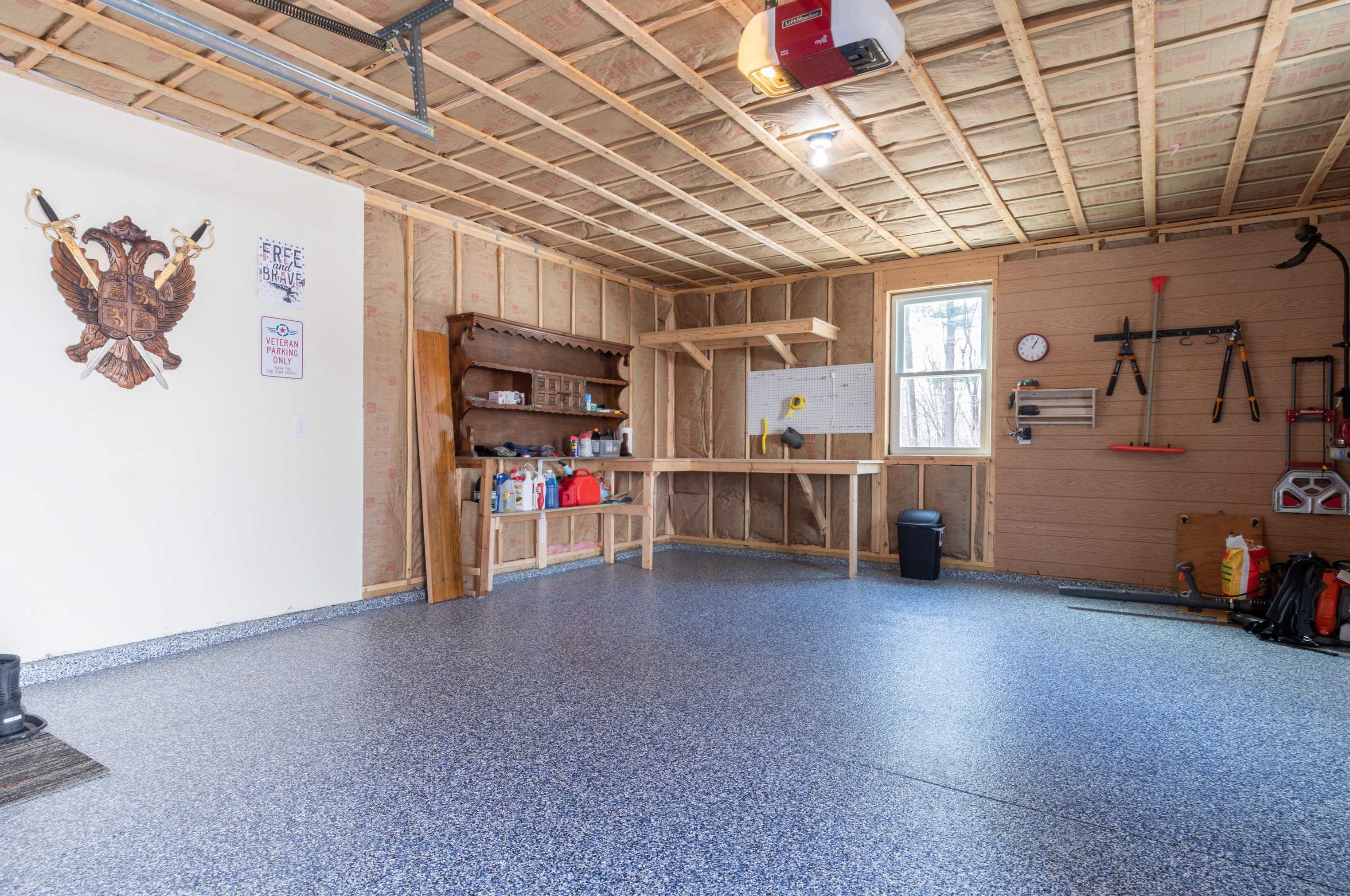 131 Huse Rd, Manchester NH  03103-3000 exterior