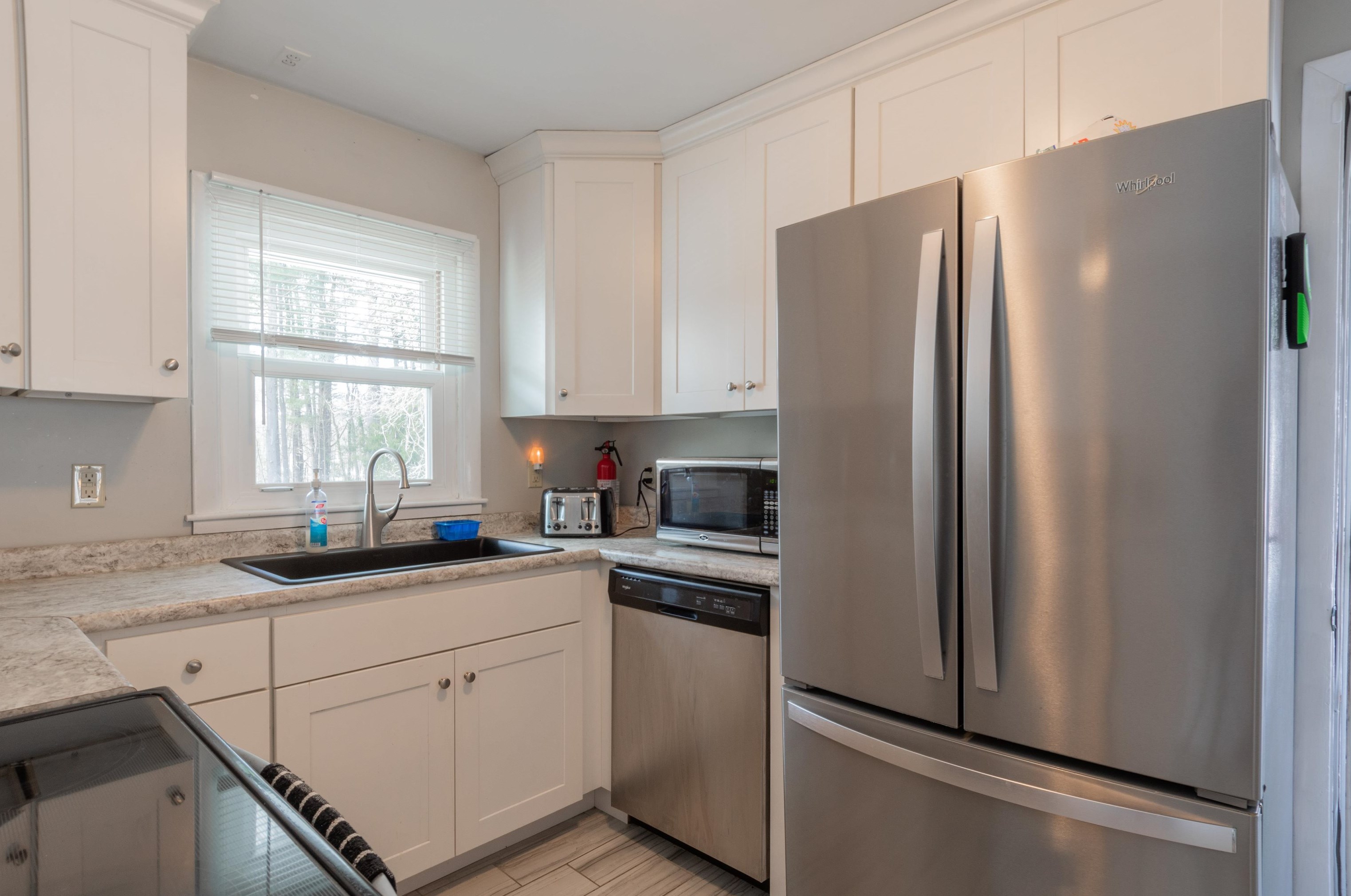 131 Huse Rd, Manchester NH  03103-3000 exterior