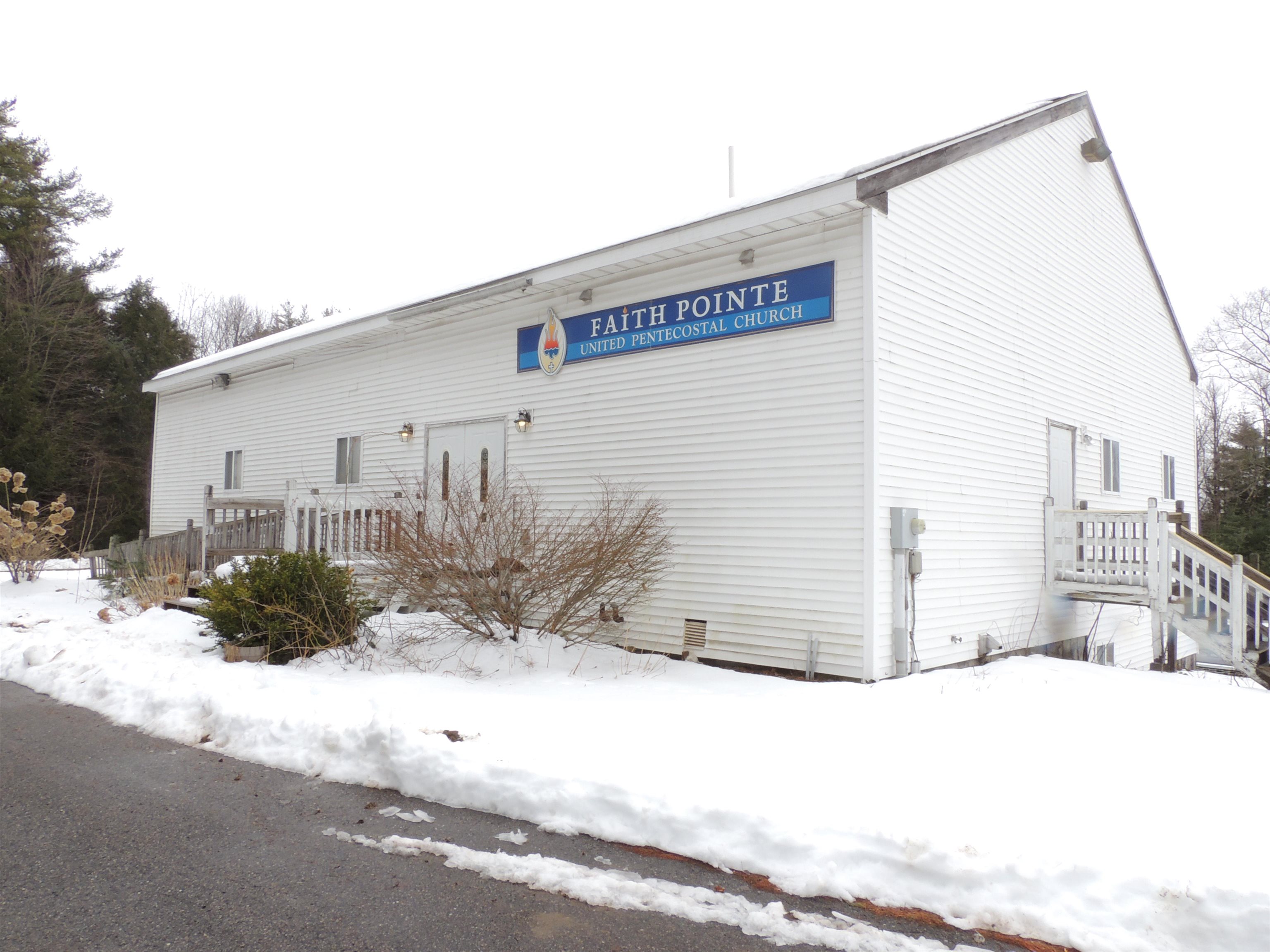 1206 Old N Main St, Laconia, NH 03246 - MLS 4989845 - Coldwell Banker