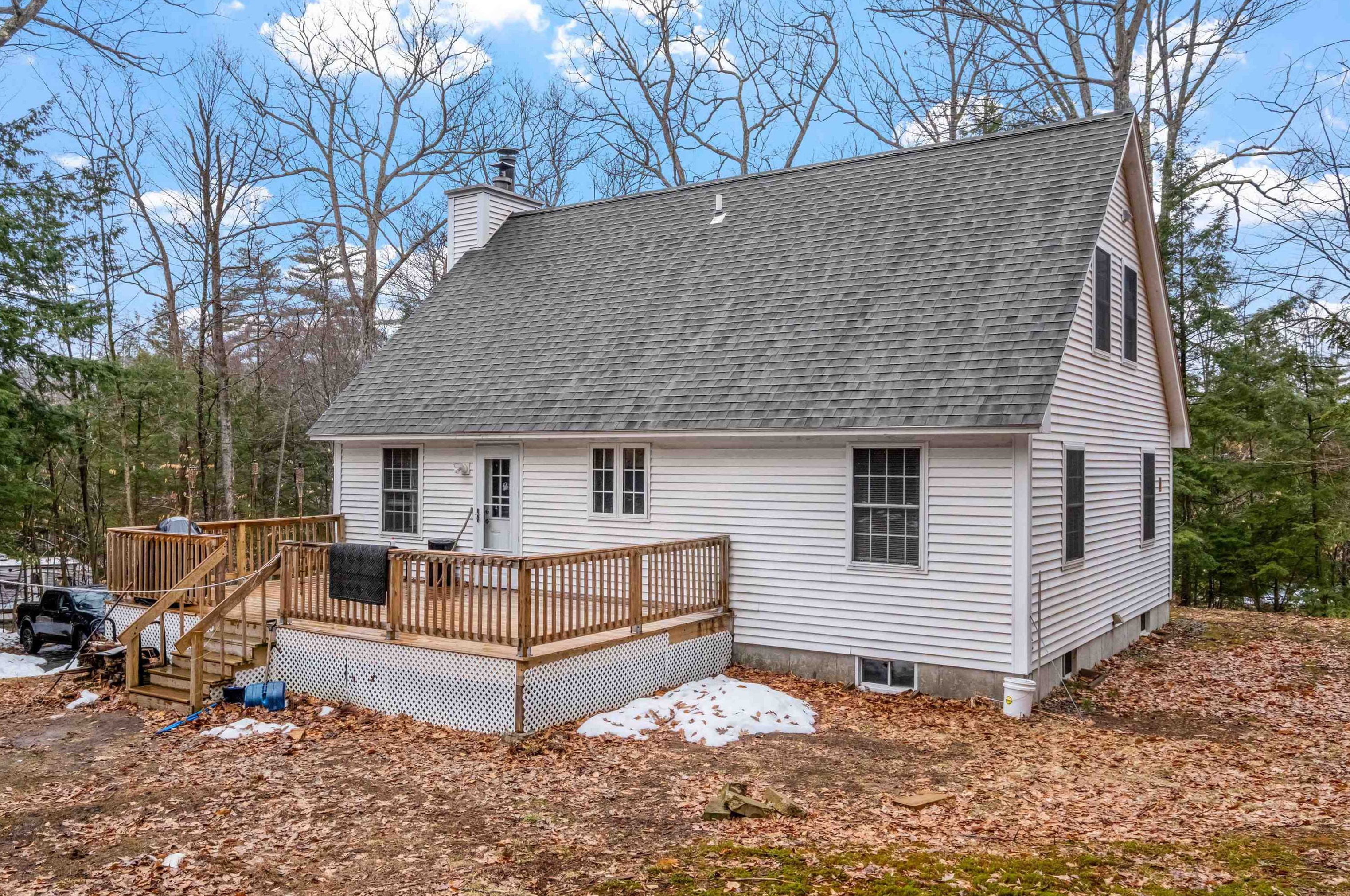 135 Worfield Cir, Bridgewater NH  03222-3052 exterior