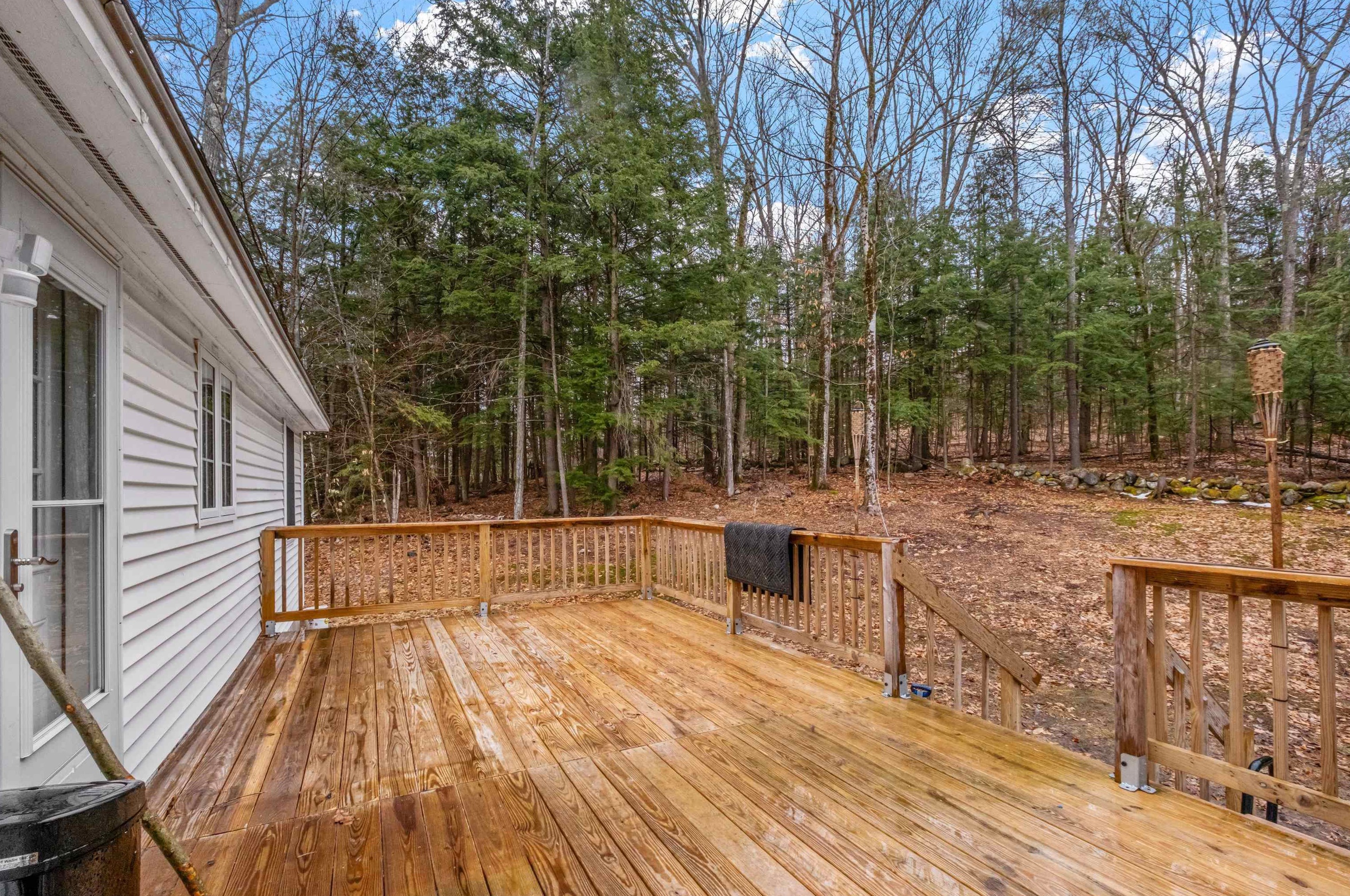 135 Worfield Cir, Bridgewater NH  03222-3052 exterior