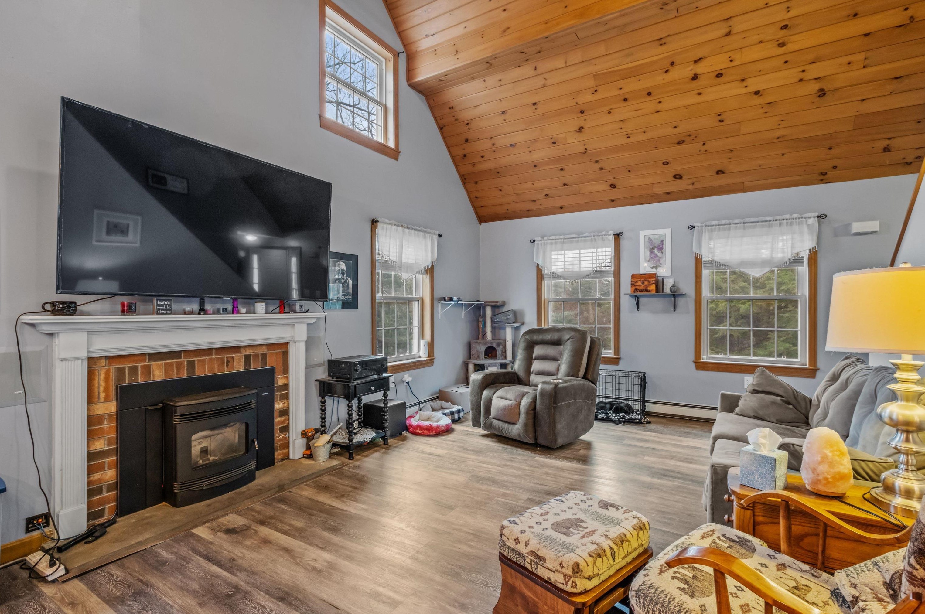 135 Worfield Cir, Bridgewater NH  03222-3052 exterior