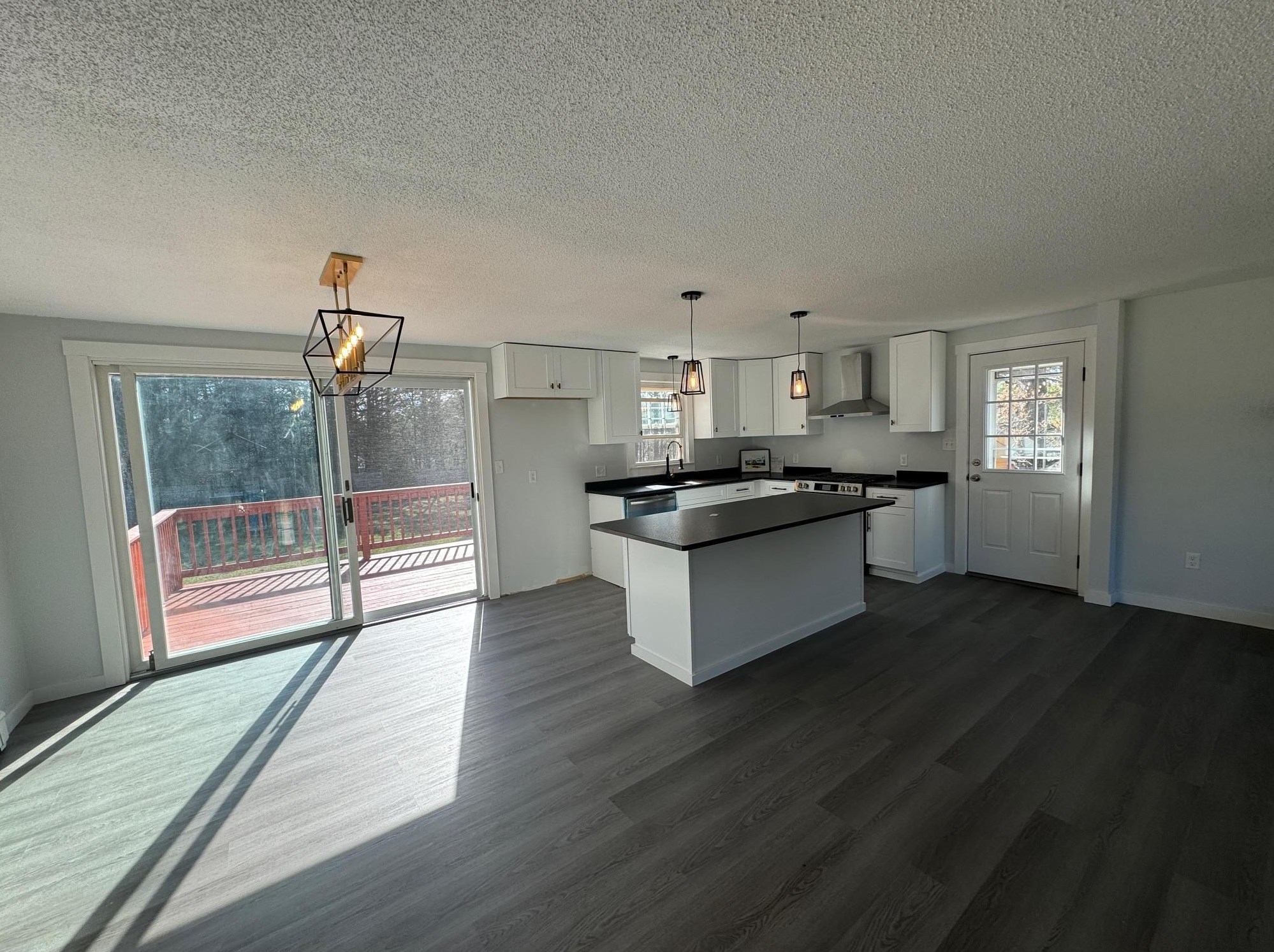 43 Salmon Falls Rd, Rochester NH  03868-8620 exterior