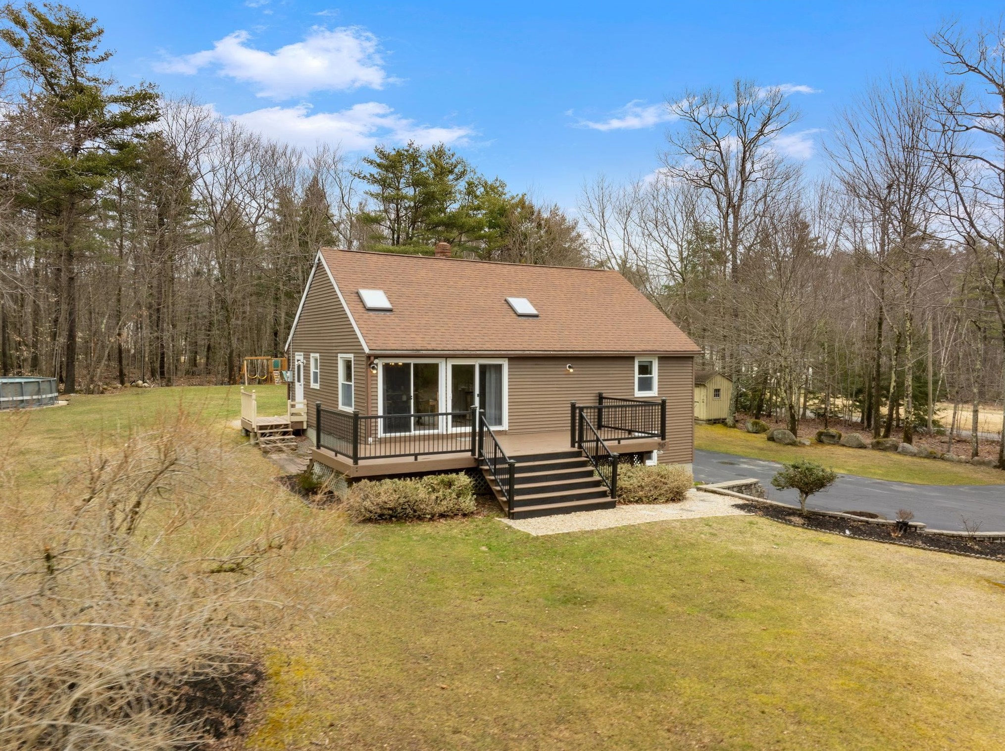 30 Westminster Dr, Fitzwilliam NH  03447-3542 exterior