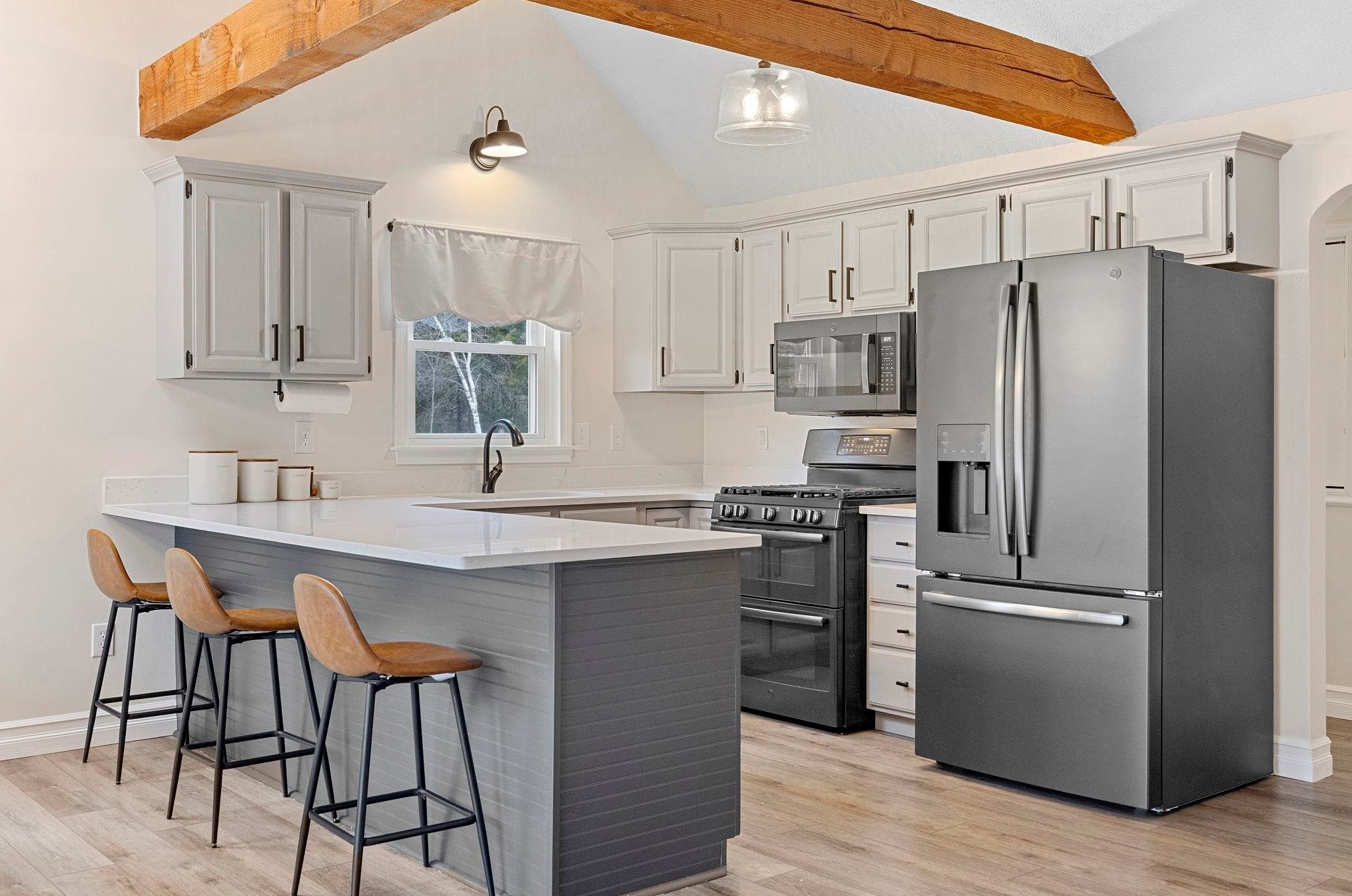 30 Westminster Dr, Fitzwilliam NH  03447-3542 exterior