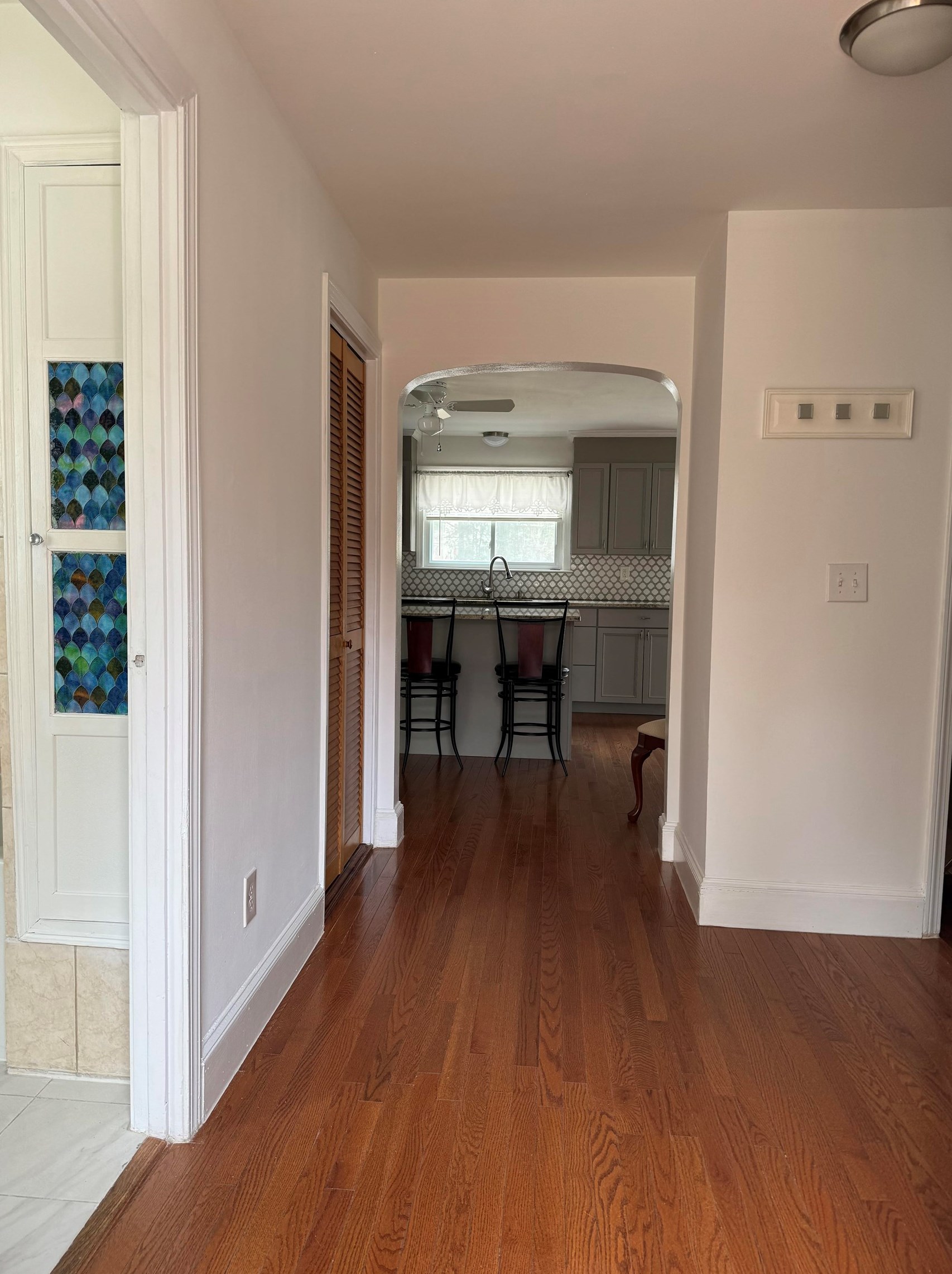 265 Dunbarton Rd, Manchester NH  03102-2596 exterior