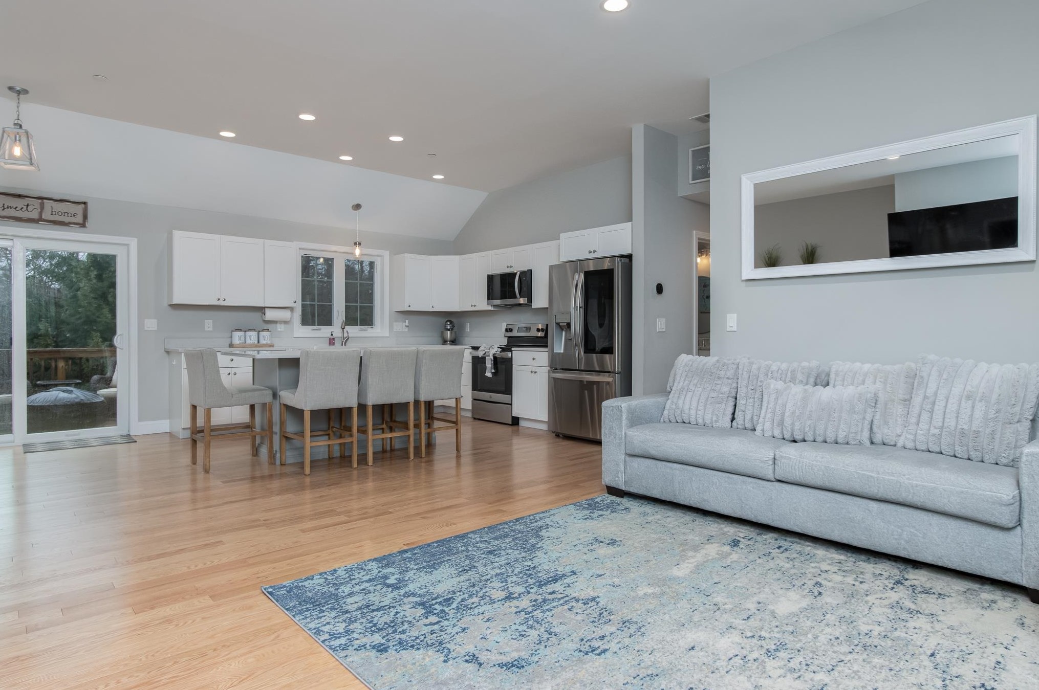 230 Lower Ridge Rd, Concord NH  03307-1509 exterior