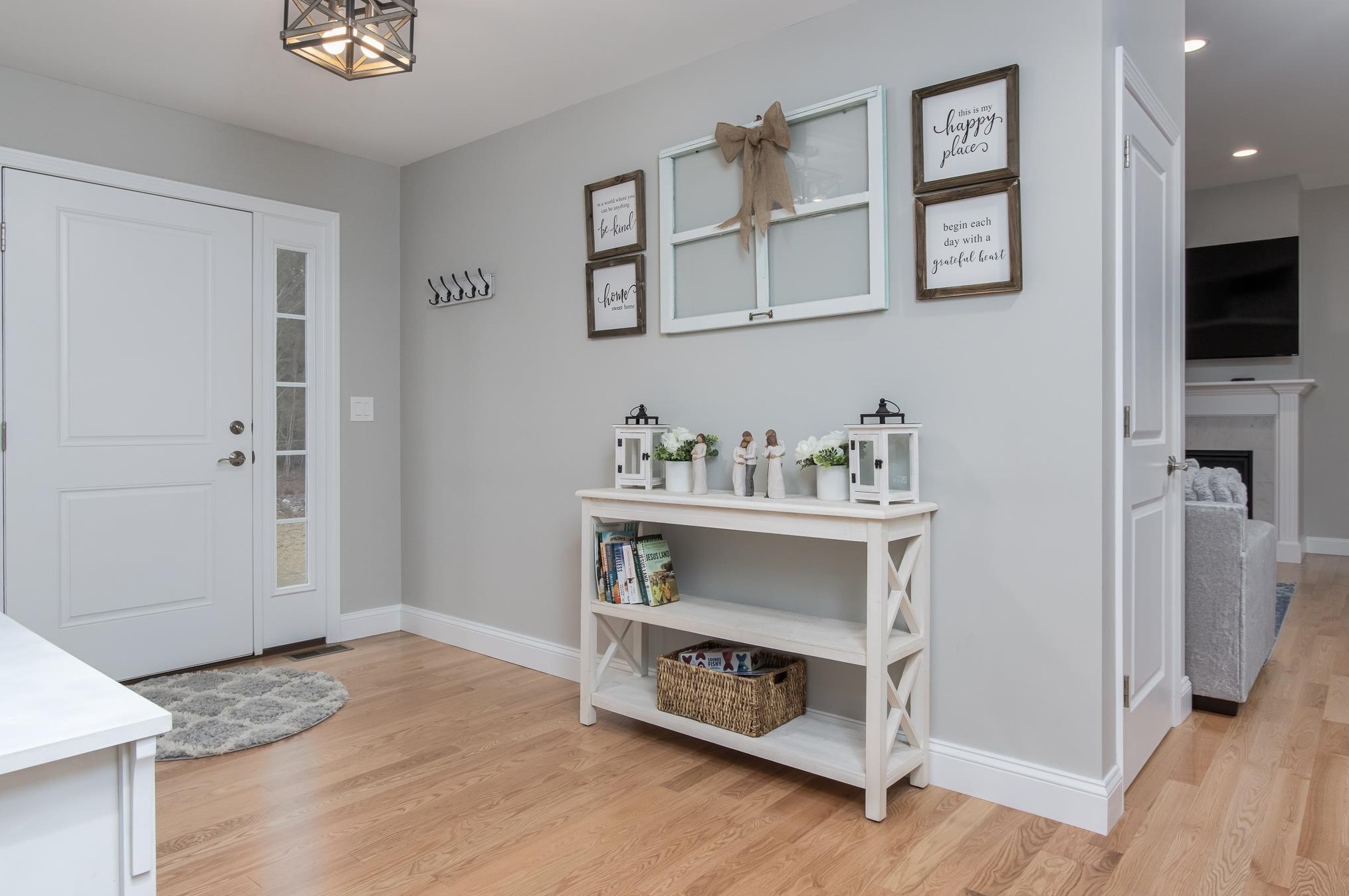 230 Lower Ridge Rd, Concord NH  03307-1509 exterior